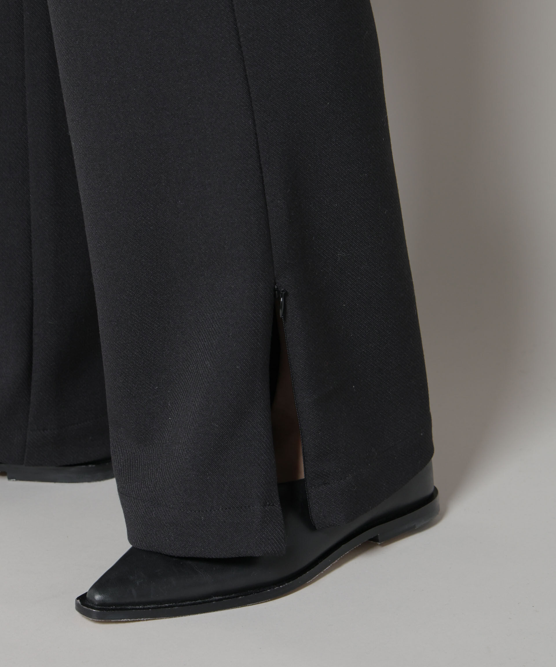 nano･universe「ジップスリットパンツ」|チノ|