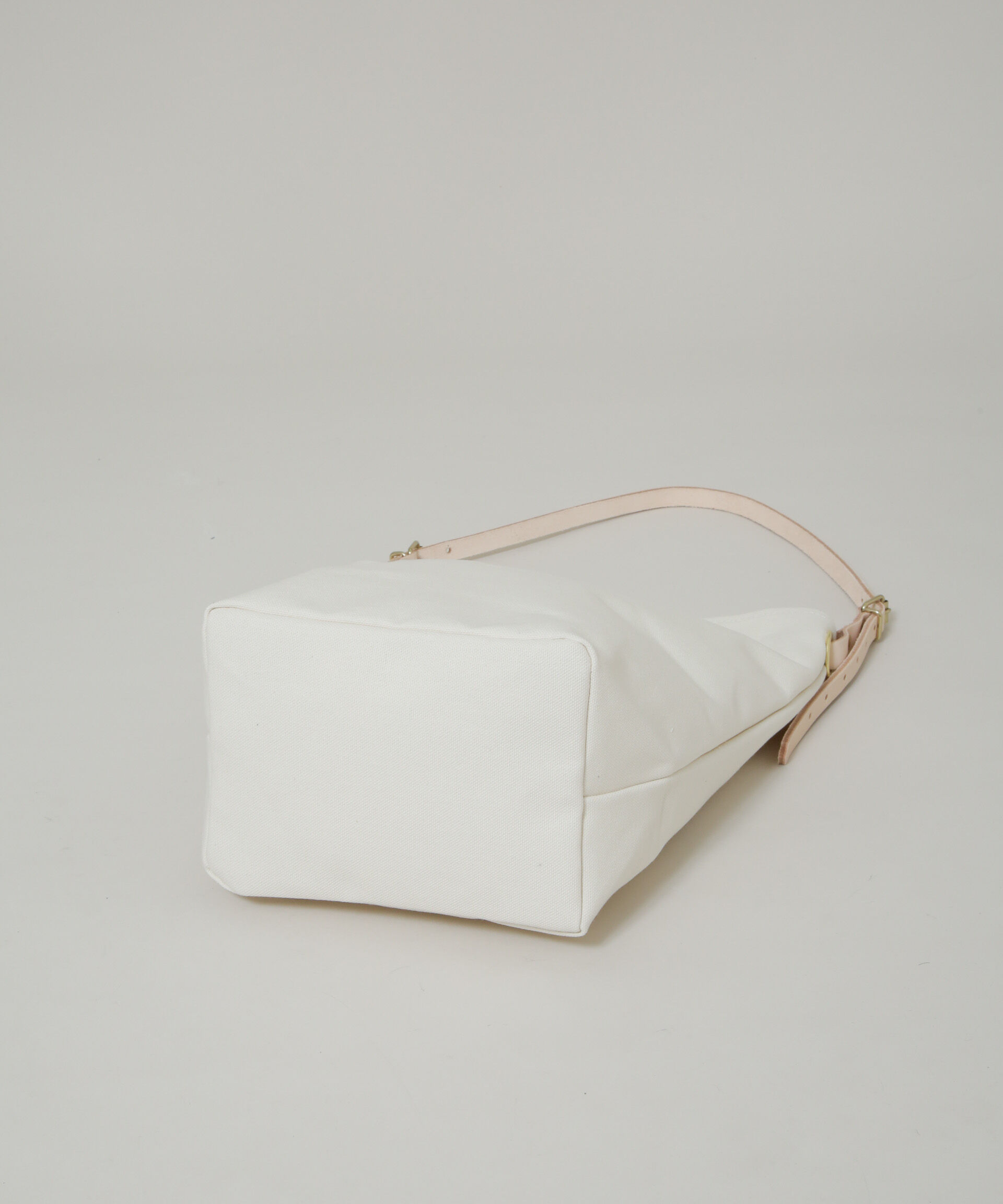 nano･universe「Le minor/TOILE MARCHE ECRU」|ショルダー・メッセンジャー|