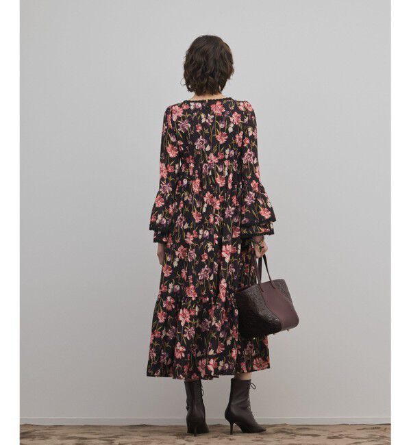 GRACE CONTINENTAL「ボタニカルプリントティアードワンピース」|ワンピース|