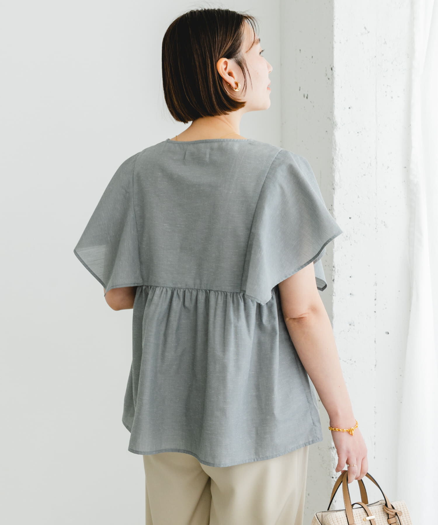 URBAN RESEARCH ROSSO「『UR TECH』F by ROSSO　スクエアスリーブブラウス」|シャツ・ブラウス|