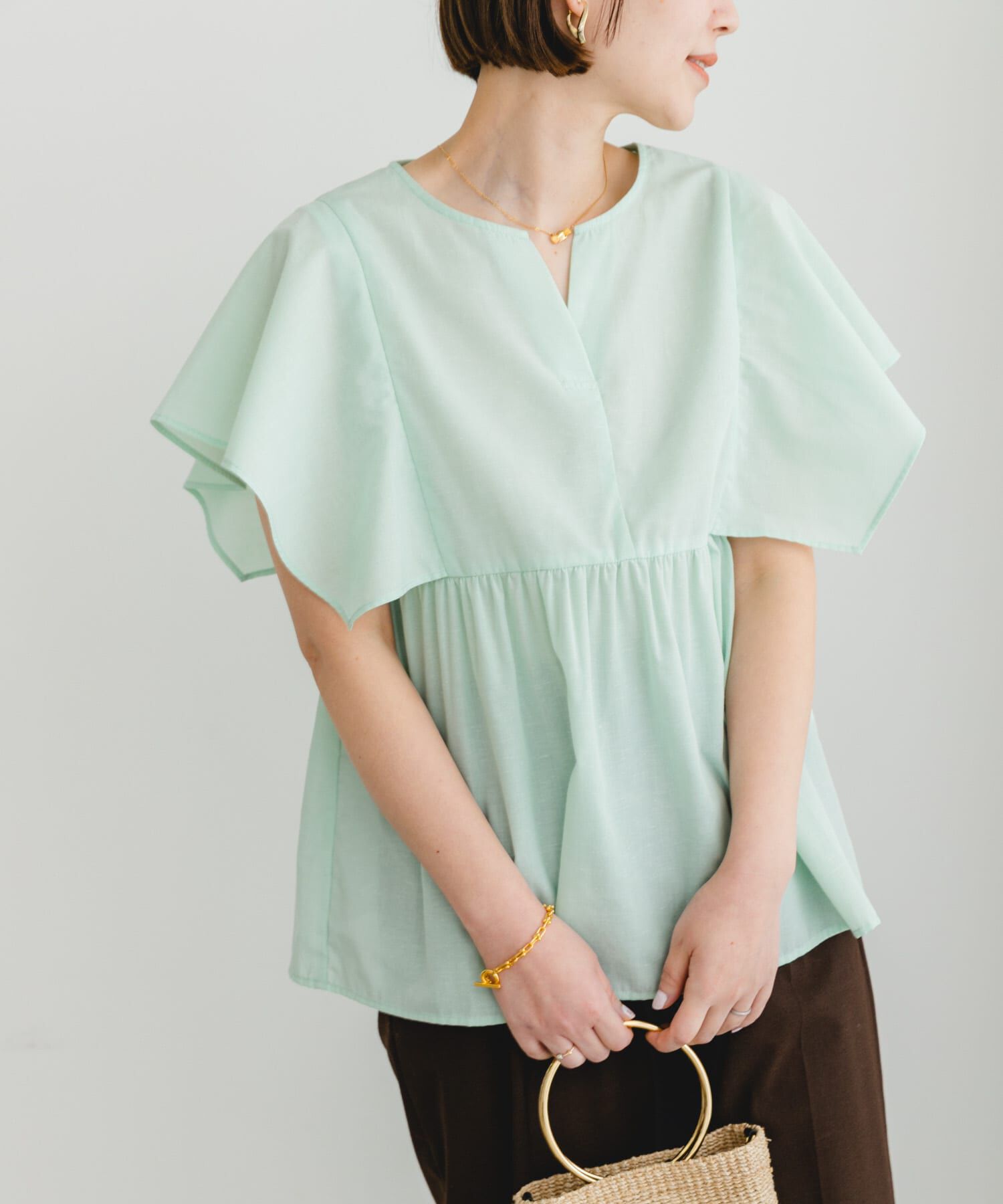 URBAN RESEARCH ROSSO「『UR TECH』F by ROSSO　スクエアスリーブブラウス」|シャツ・ブラウス|