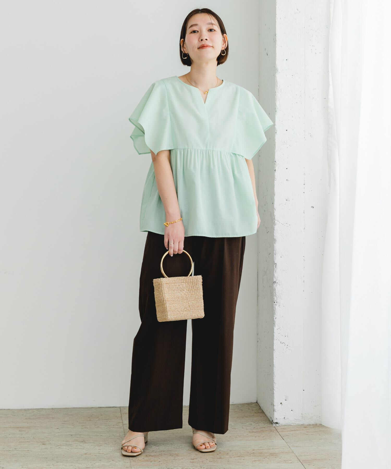 URBAN RESEARCH ROSSO「『UR TECH』F by ROSSO　スクエアスリーブブラウス」|シャツ・ブラウス|