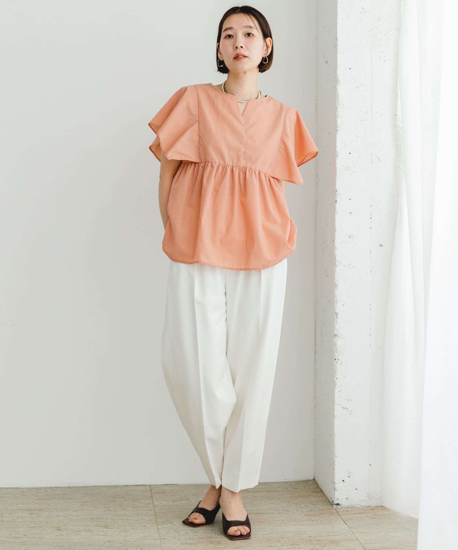 URBAN RESEARCH ROSSO「『UR TECH』F by ROSSO　スクエアスリーブブラウス」|シャツ・ブラウス|