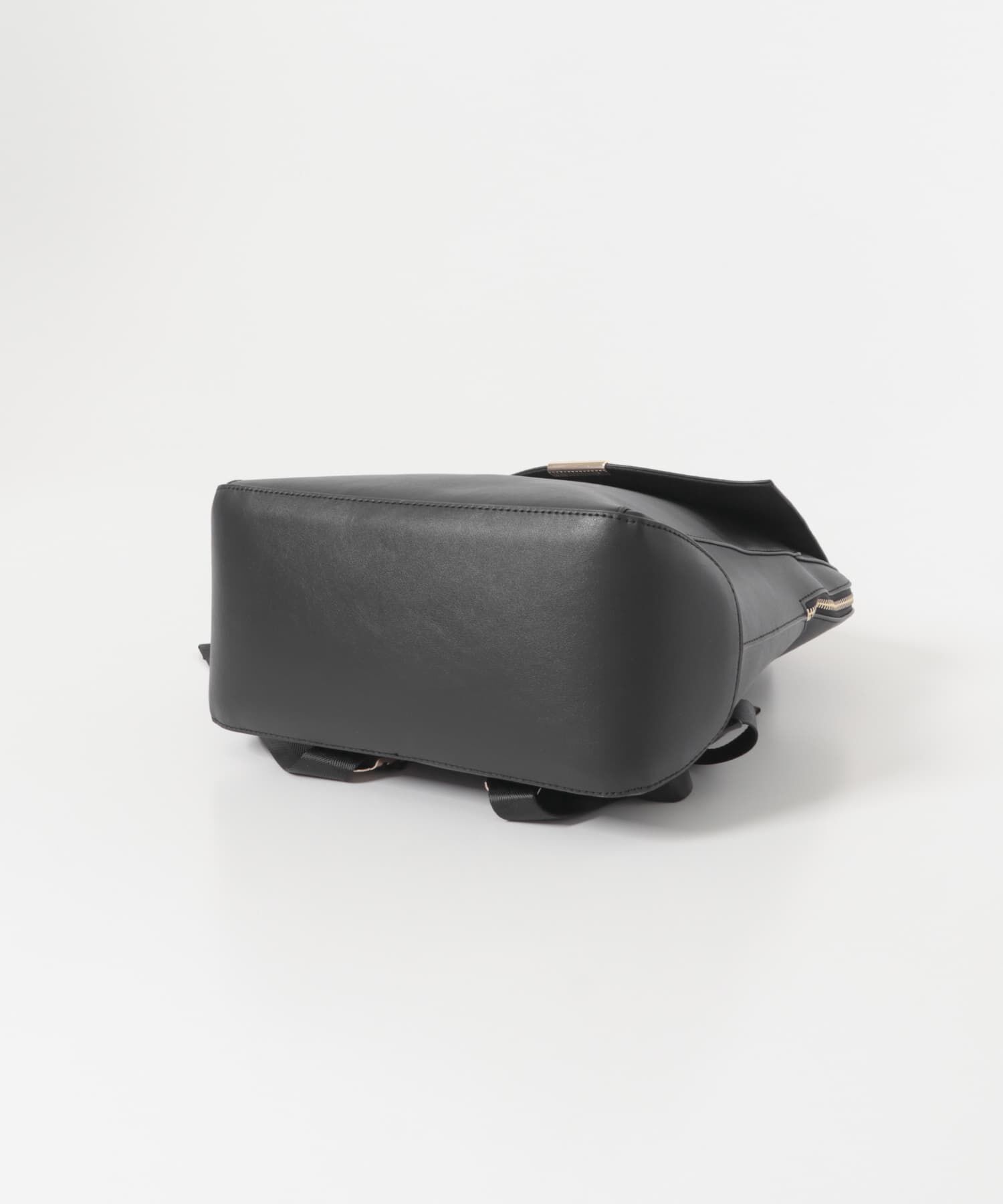 RODE SKO「メタルフラップA4リュック」|その他|