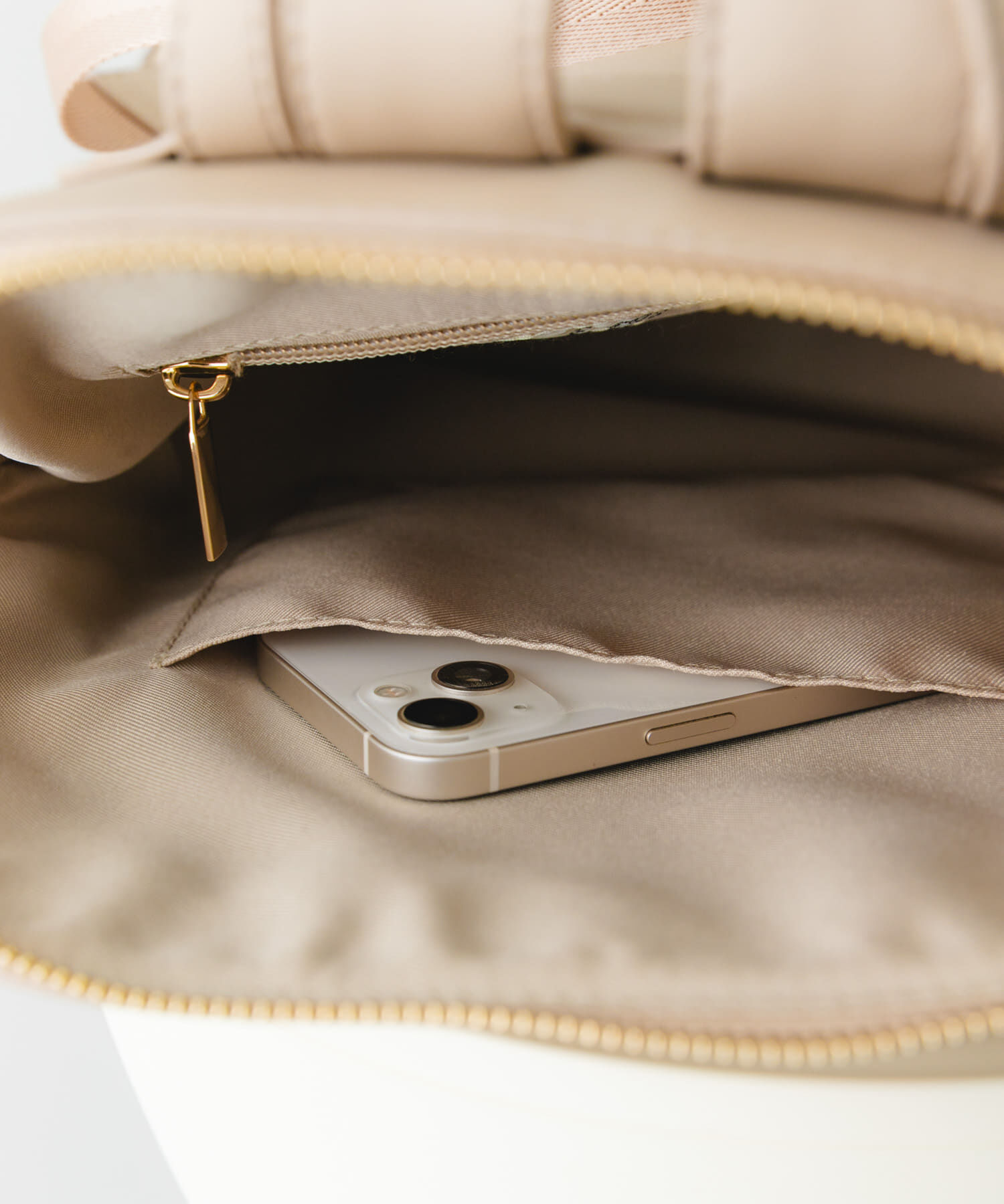 RODE SKO「メタルフラップA4リュック」|その他|