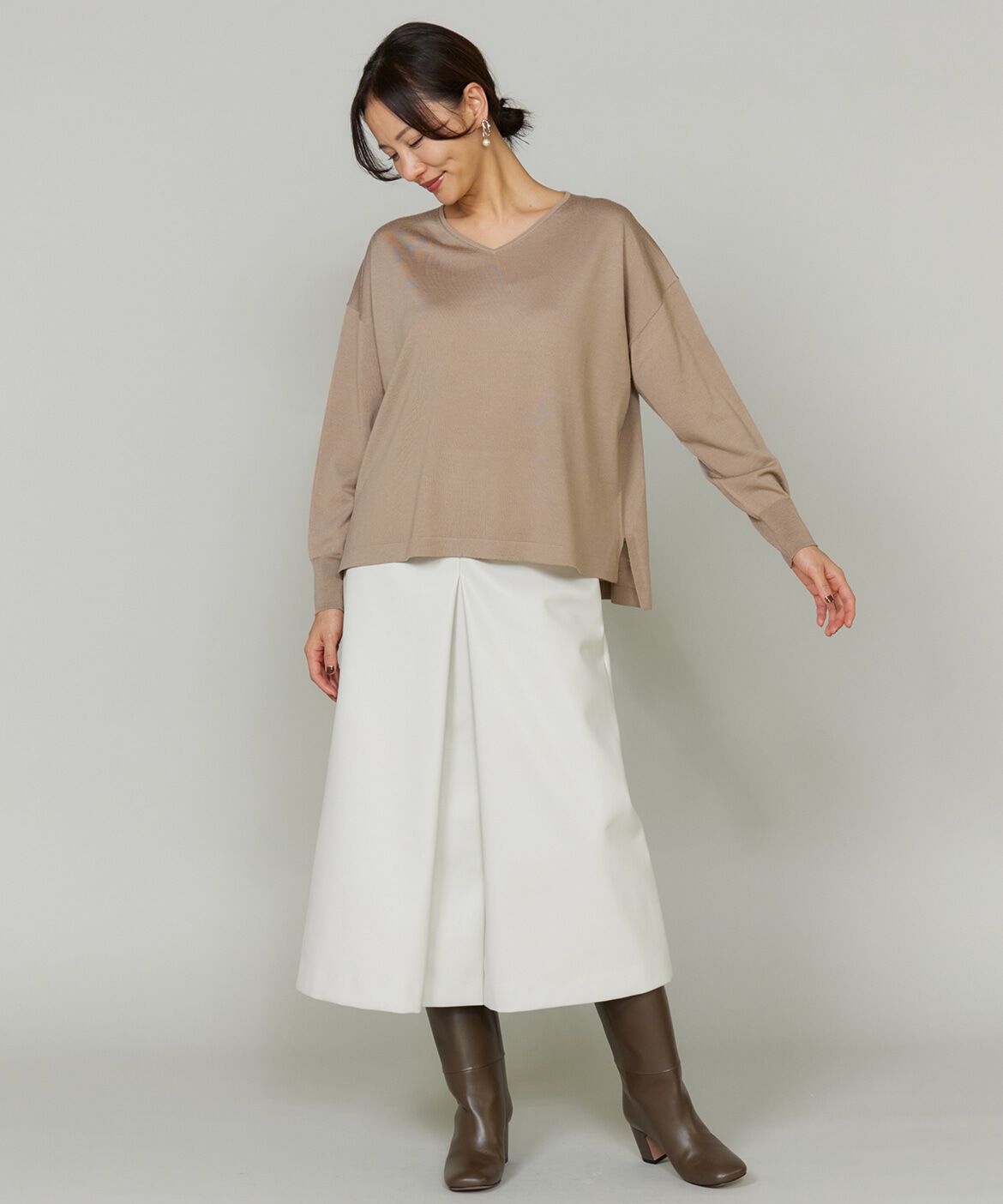 INED「《大きいサイズ》オーバーサイズVネックニット」|ニット・セーター|