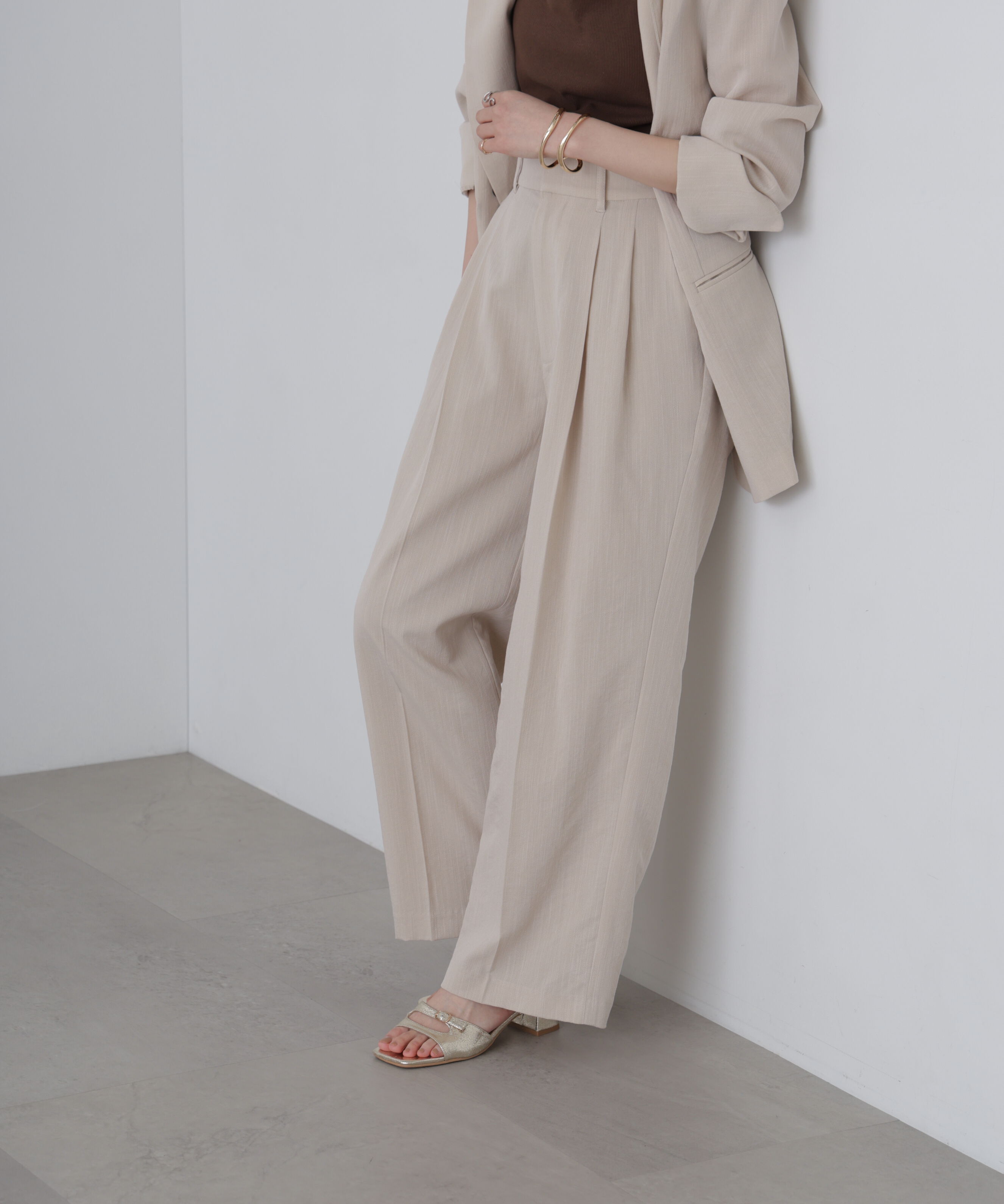  「麻調合繊タックワイドパンツ」|その他|オフベージュ