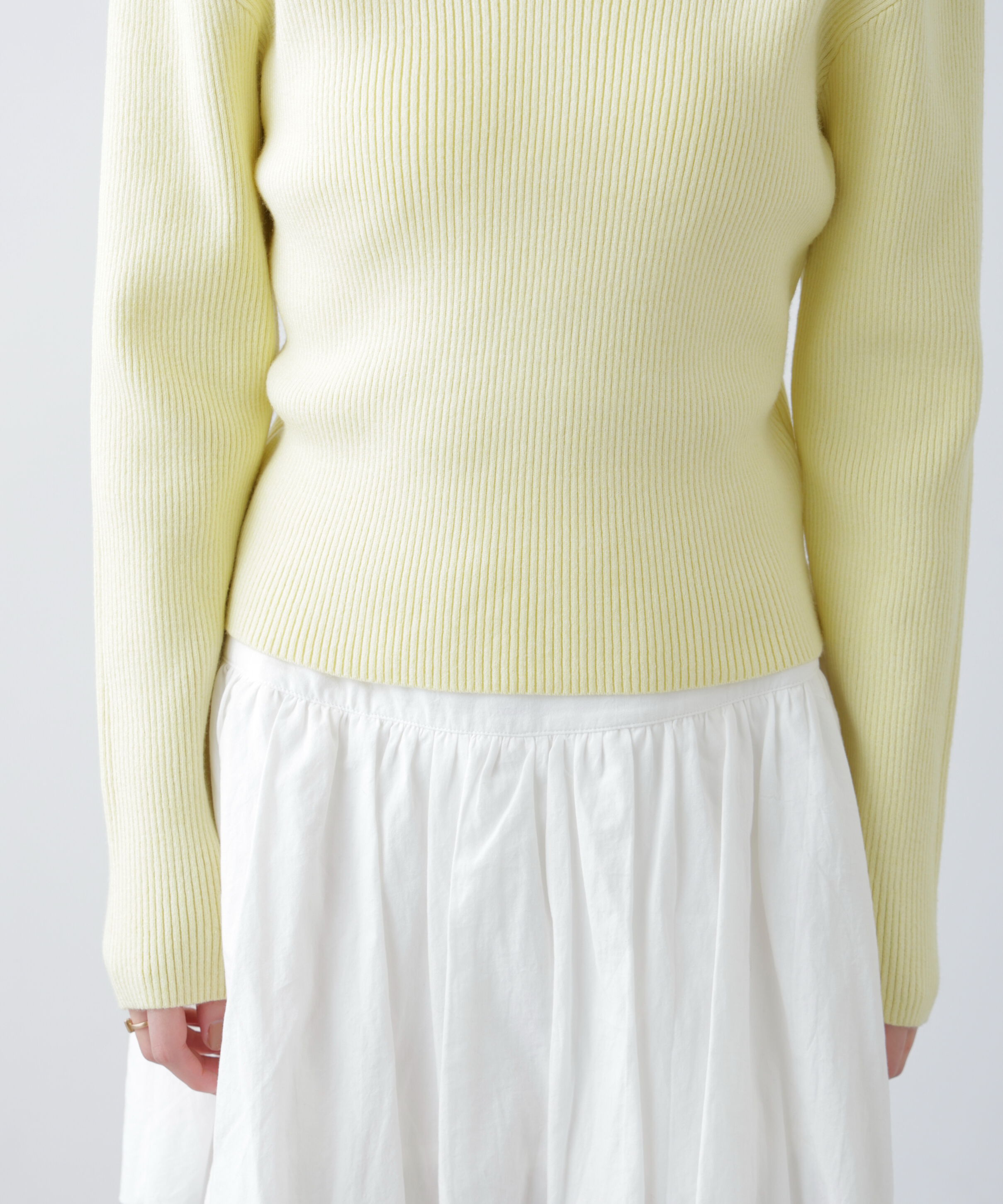  「フリルドッキングＶネックニット〈MFM〉」|ニット・セーター|