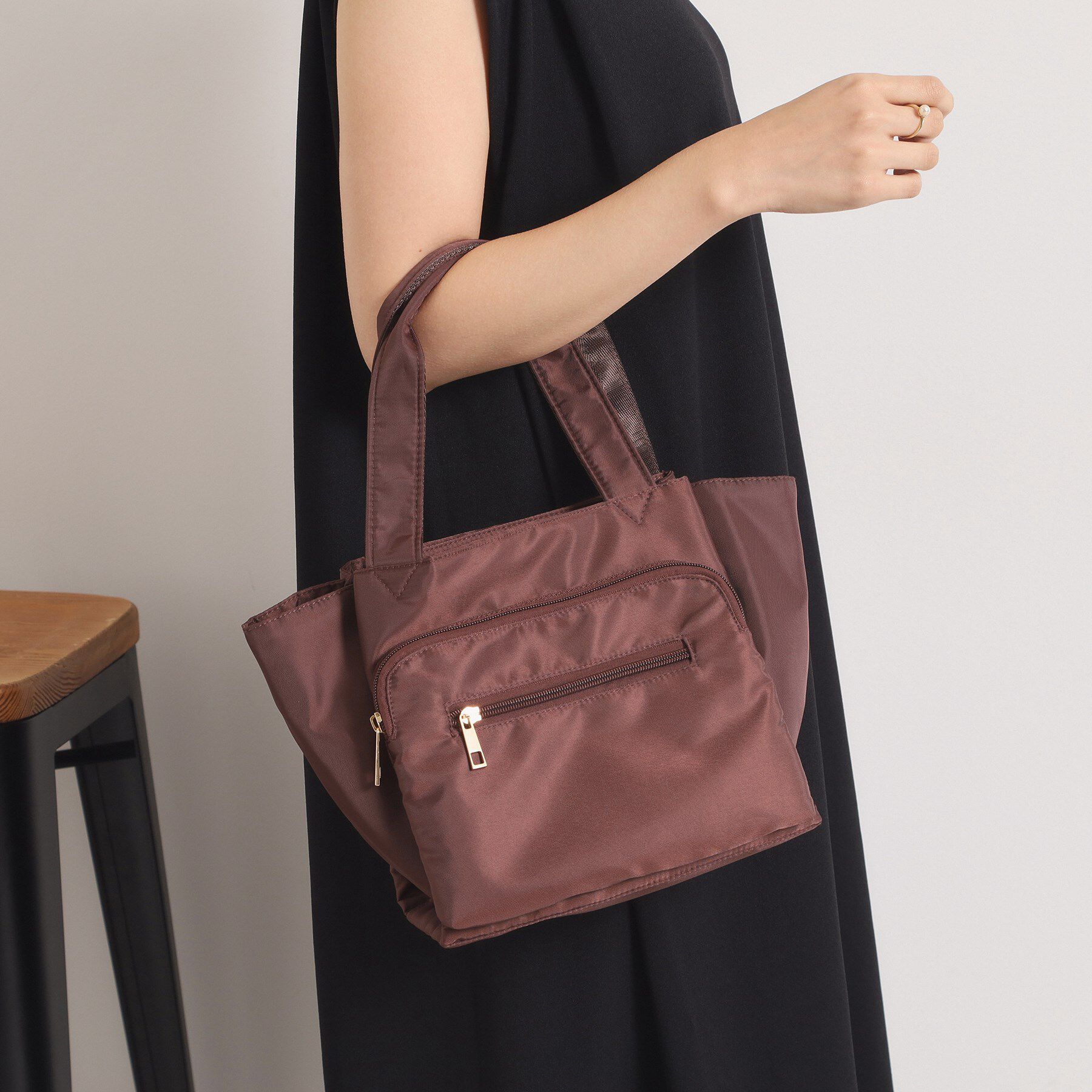 ITS&rsquo;DEMO「【9ポケット】ツイル2WAYトート」|トートバッグ|ブラウン(043)