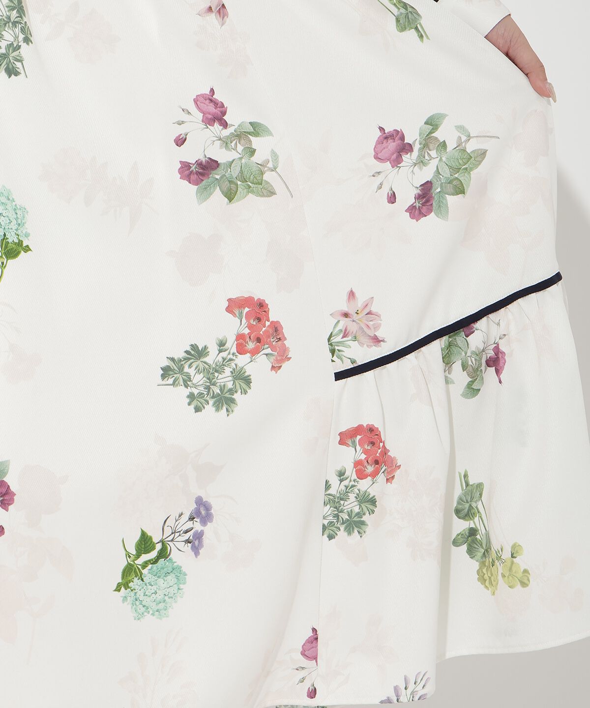 アンドクチュール「クラシックフラワーワンピース」|ワンピース|