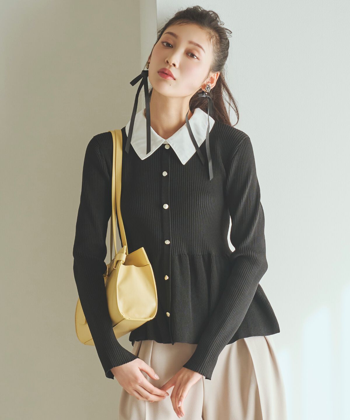 アンドクチュール「シャツ襟付きペプラムニットプルオーバー」|ニット・セーター|