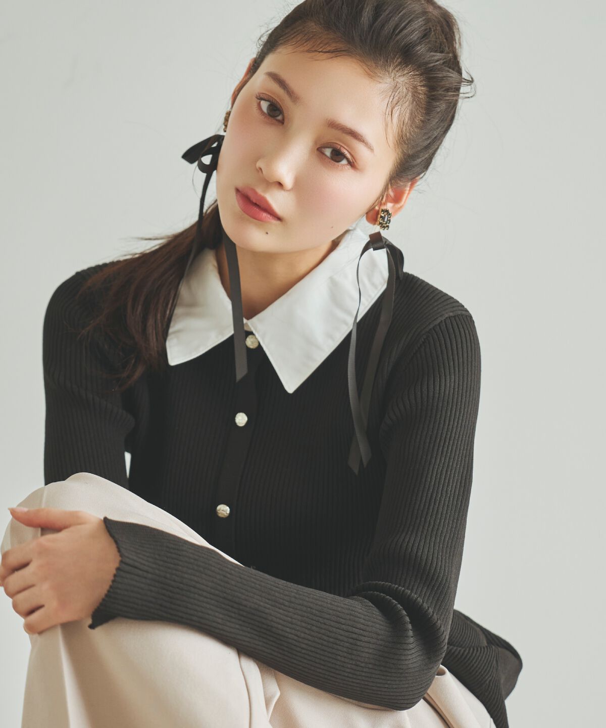 アンドクチュール「シャツ襟付きペプラムニットプルオーバー」|ニット・セーター|