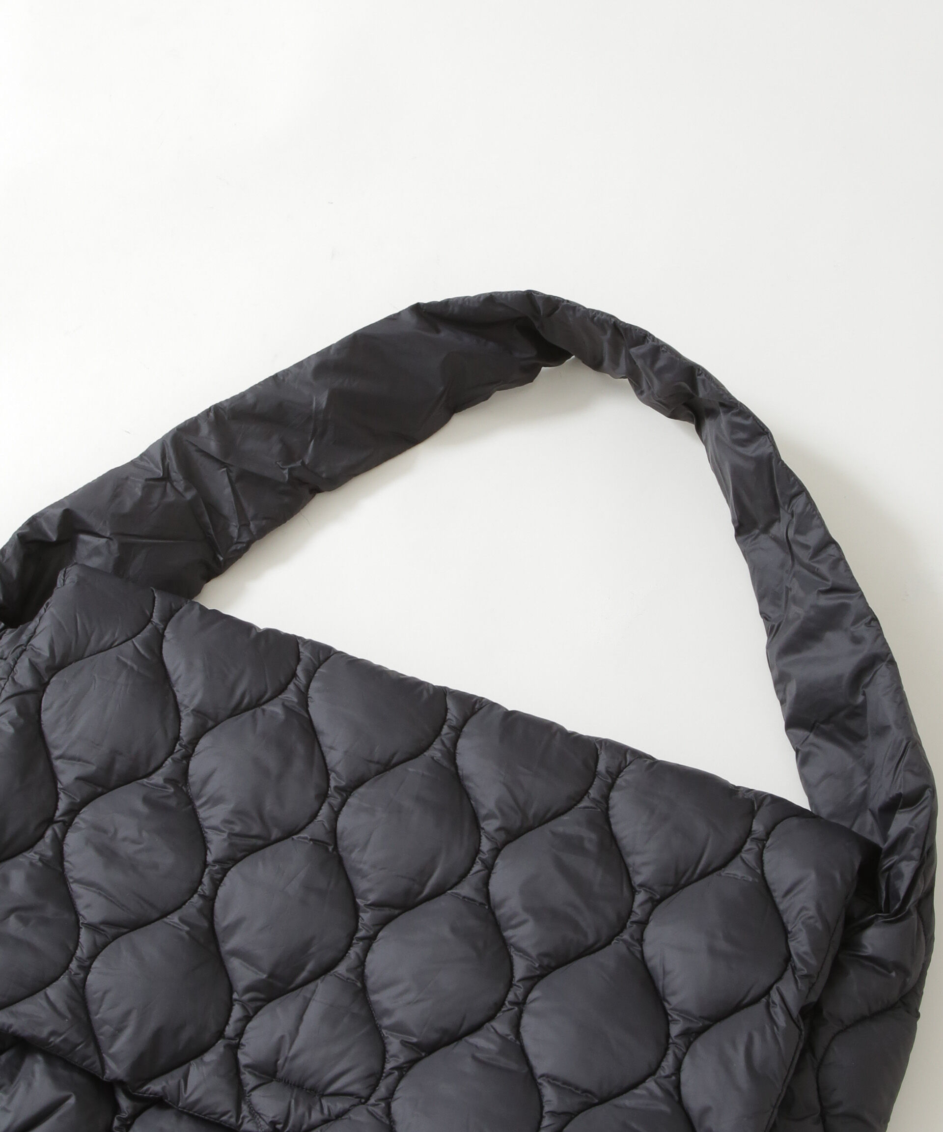 nano･universe「TAION/MILITARY MESSENGER DOWN BAG-L」|ショルダー・メッセンジャー|