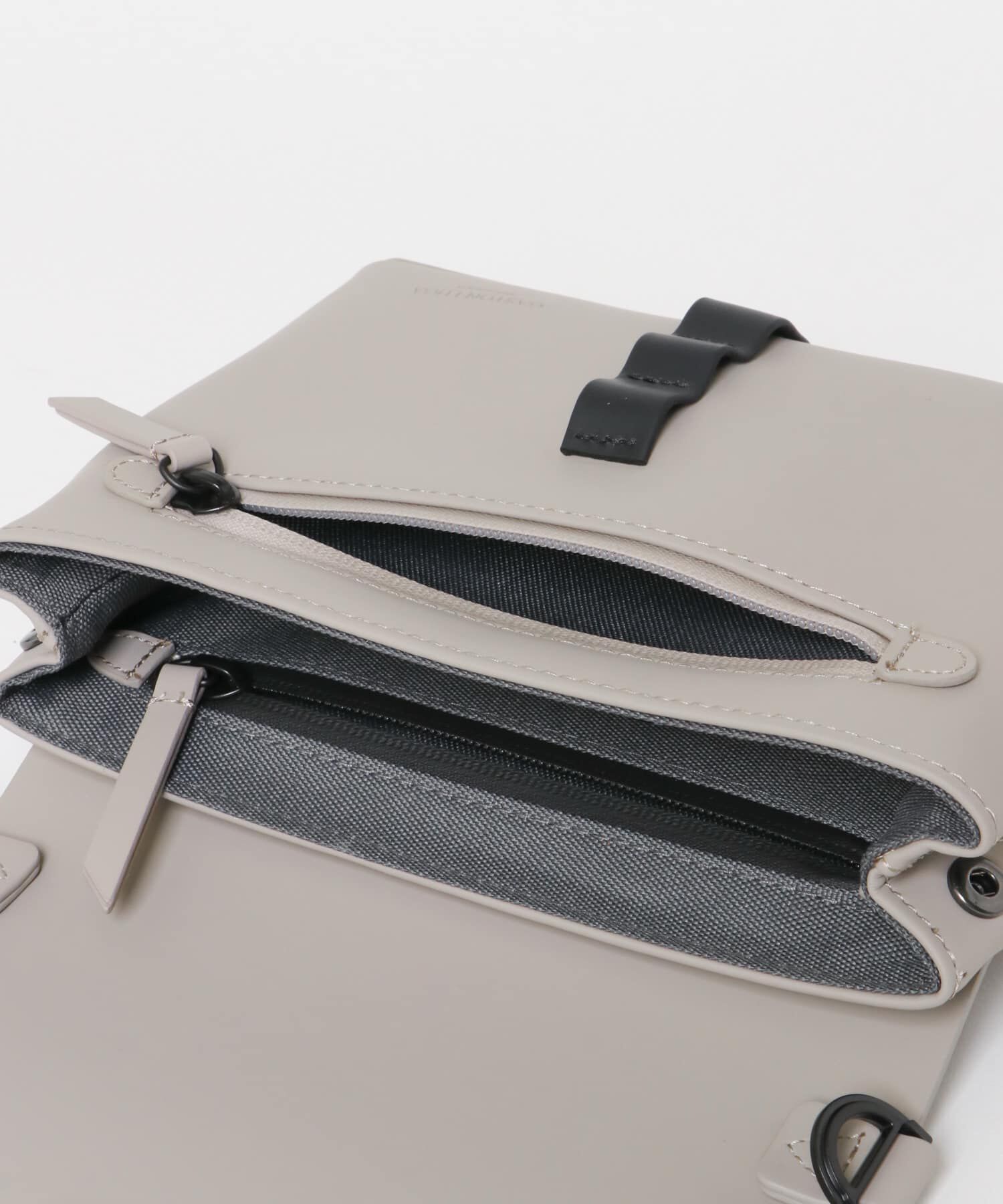 SENSE OF PLACE by URBAN RESEARCH「GASTON LUGA　Splash Crossbody Bag」|ショルダー・メッセンジャー|