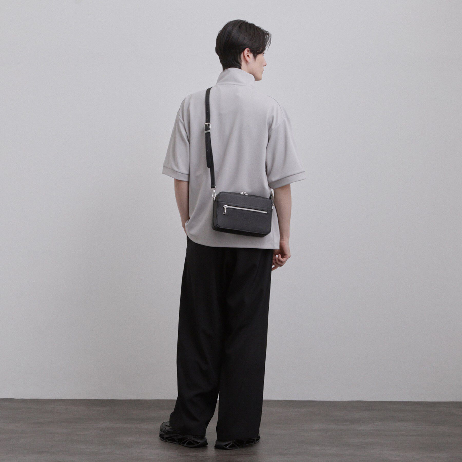 tk.TAKEO KIKUCHI「バイカラーワイドショルダーバッグ」|ショルダー・メッセンジャー|