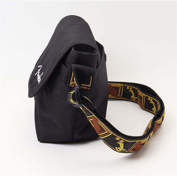 BACKYARD FAMILY「Fender フェンダー メッセンジャーバッグ 6052 通販 メッセンジャーバック」|ショルダー・メッセンジャー|