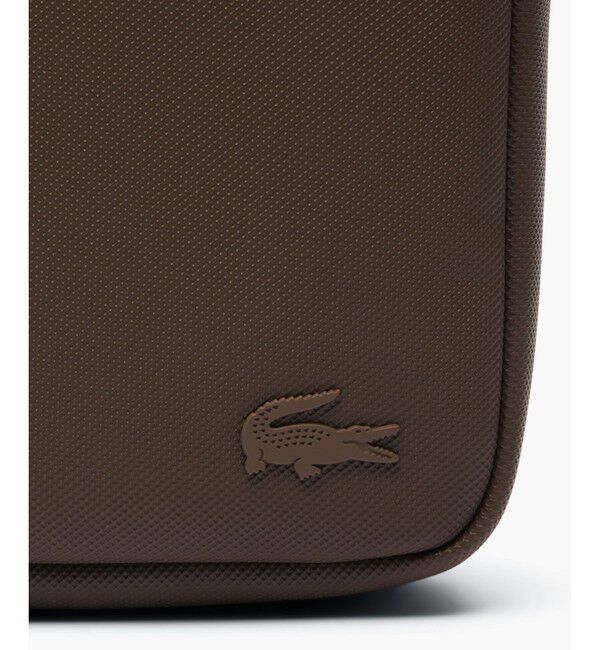 LACOSTE「メンズクラシック バーティカルカメラバッグ」|ショルダー・メッセンジャー|