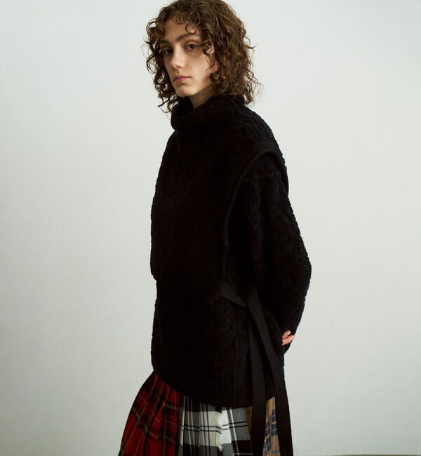  「UNFIL | ランダムウール ハイネックニットベスト WOMEN」|ベスト・ジレ|