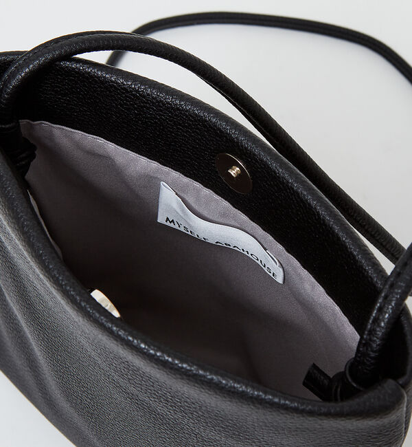 ABAHOUSE「ネオレザー コンパクト サコッシュ ショルダー バッグ」|ショルダー・メッセンジャー|