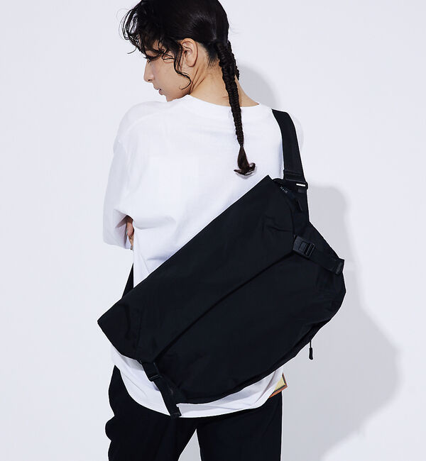 ABAHOUSE「【NoiR/ノアール】ComCompass messenger N25002/メ」|ショルダー・メッセンジャー|ブラック