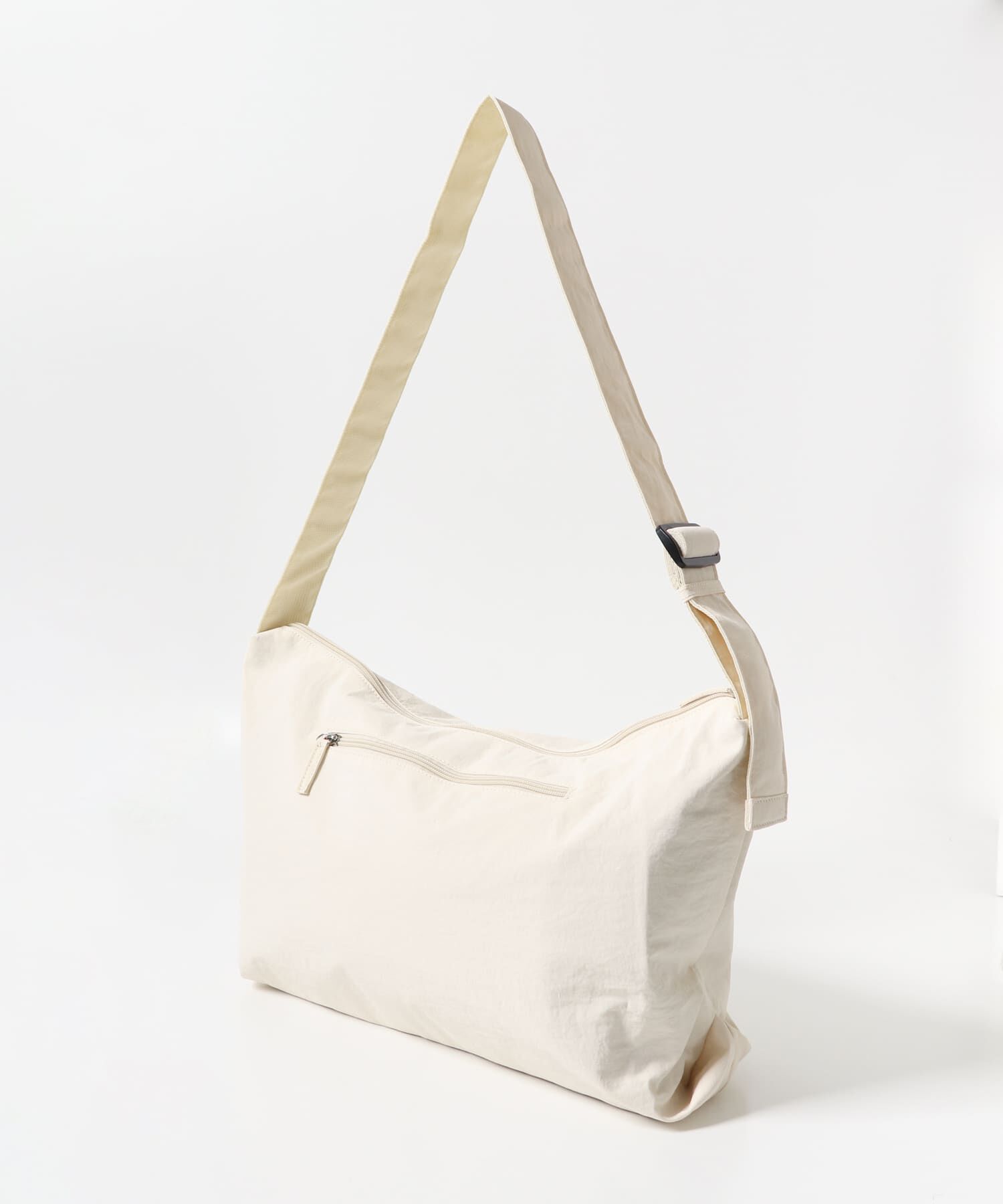 URBAN RESEARCH DOORS「ウォッシャブルショルダーバッグ」|ショルダー・メッセンジャー|