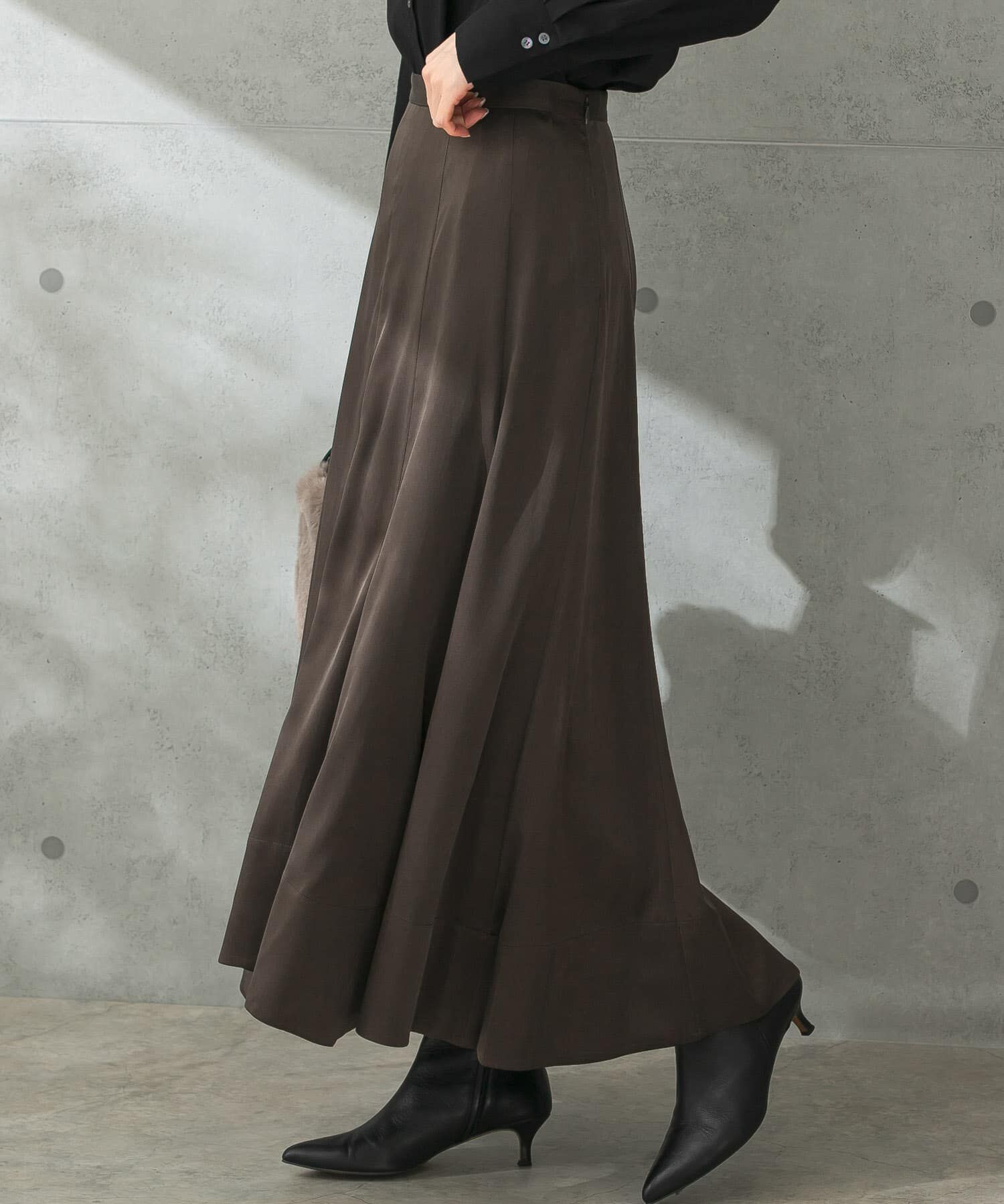 URBAN RESEARCH ROSSO「パネルラインサテンフレアスカート」|スカート|