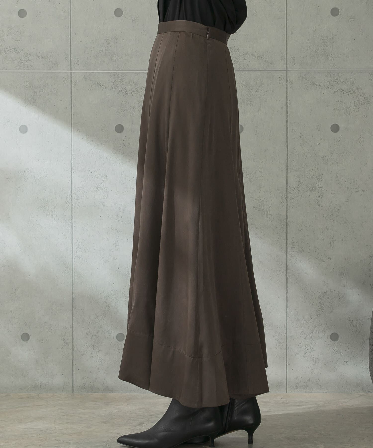 URBAN RESEARCH ROSSO「パネルラインサテンフレアスカート」|スカート|