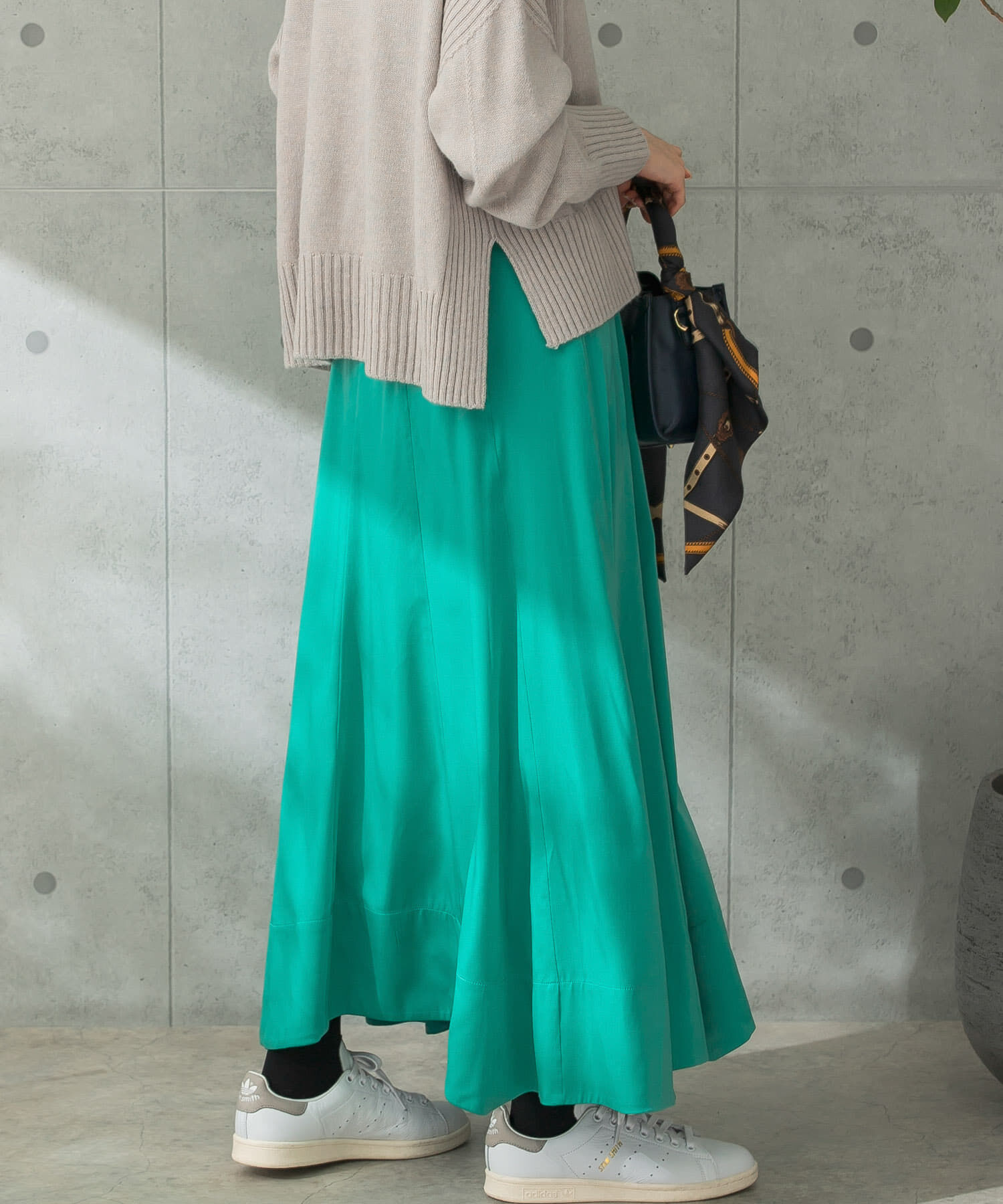 URBAN RESEARCH ROSSO「パネルラインサテンフレアスカート」|スカート|