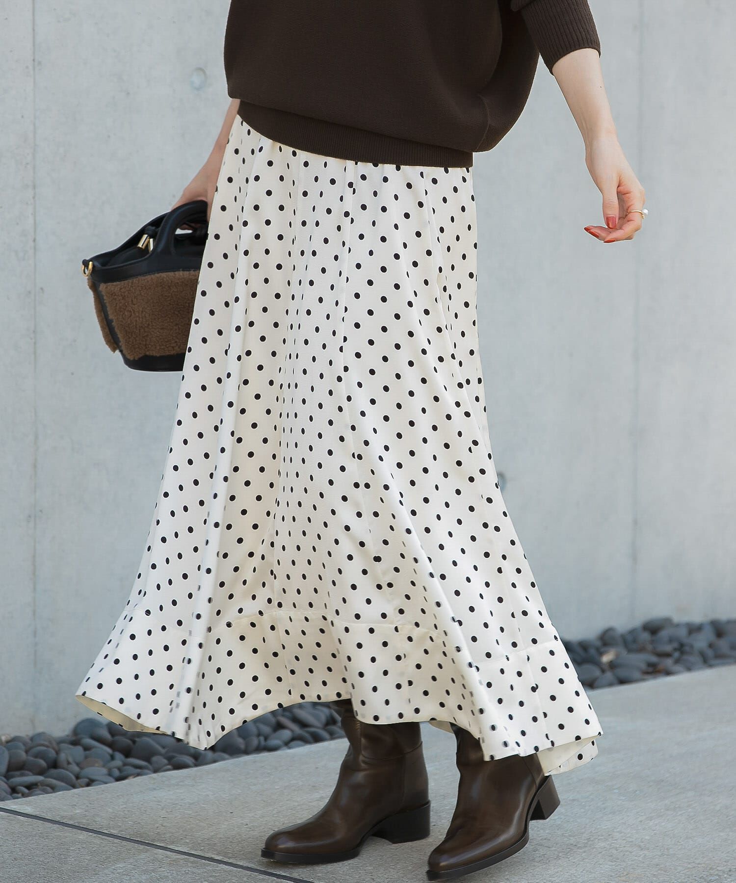 URBAN RESEARCH ROSSO「パネルラインサテンフレアスカート」|スカート|