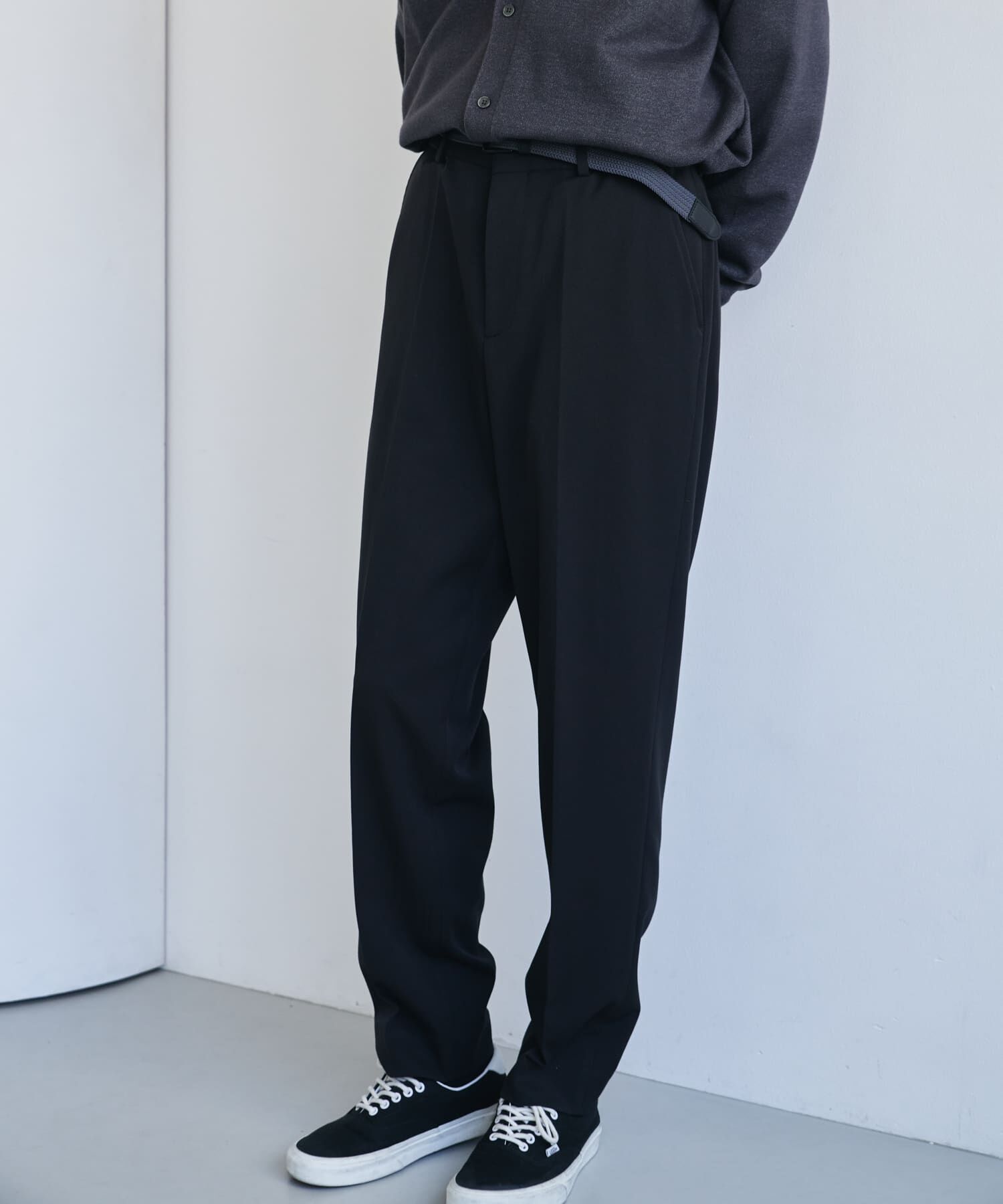 URBAN RESEARCH DOORS「『仁村紗和さん着用』『UR TECH』完声テーパードトラウザー」|その他|