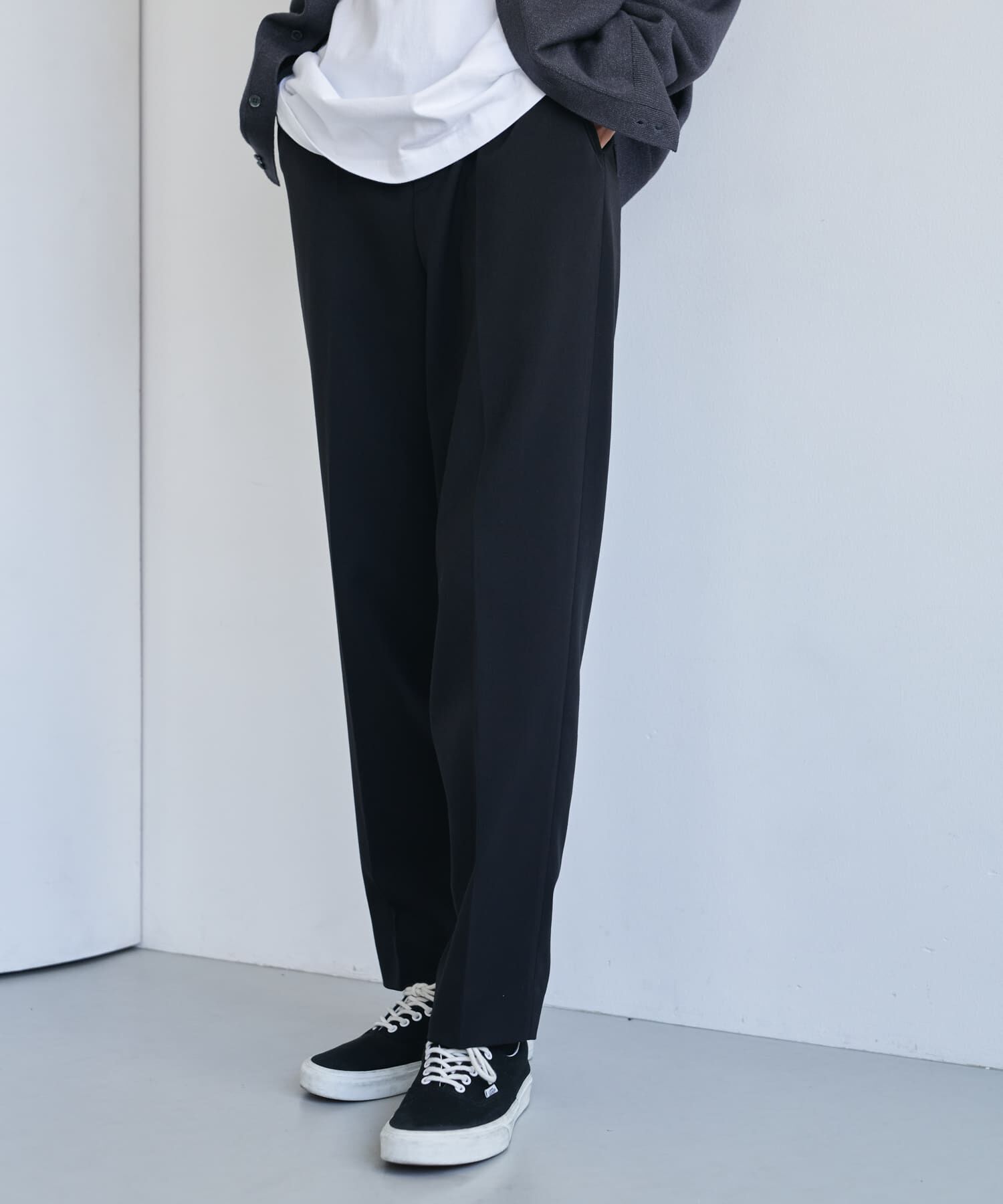 URBAN RESEARCH DOORS「『仁村紗和さん着用』『UR TECH』完声テーパードトラウザー」|その他|