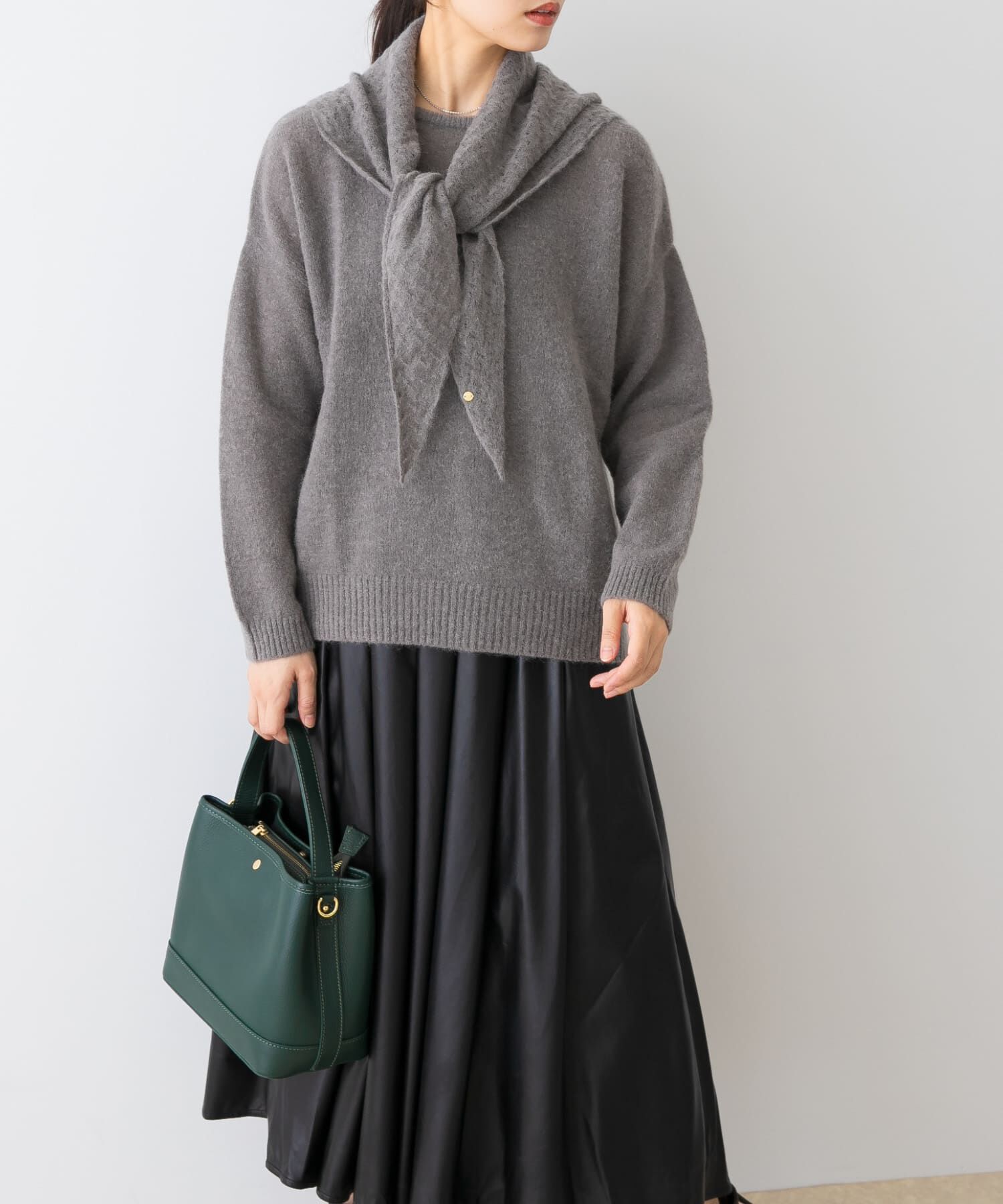 URBAN RESEARCH ROSSO「F by ROSSO　ヘアリーニットプルオーバー+ニットスカーフ」|ニット・セーター|