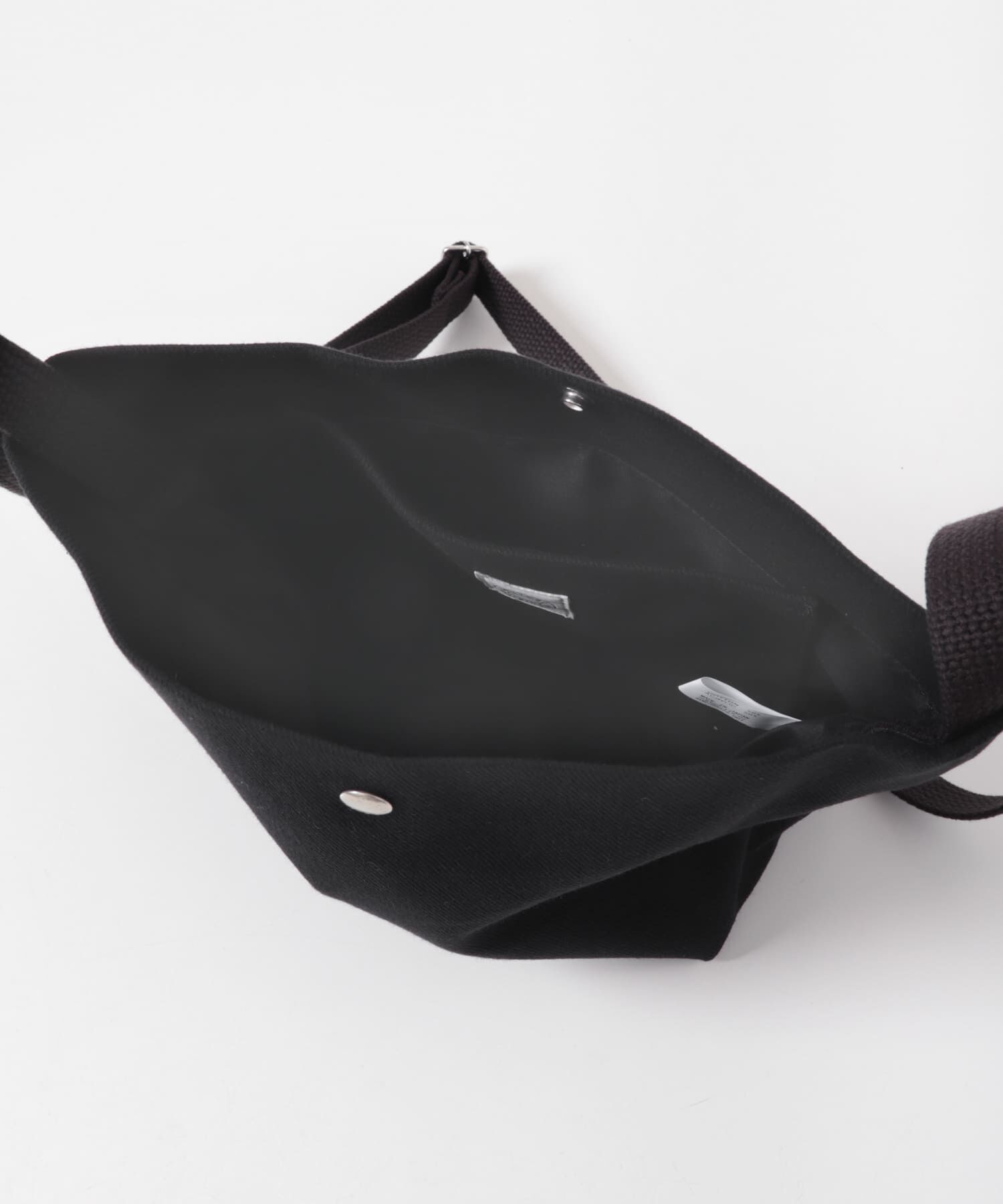 URBAN RESEARCH DOORS「ORCIVAL　SHOULDER POUCH MEDIUM」|ショルダー・メッセンジャー|