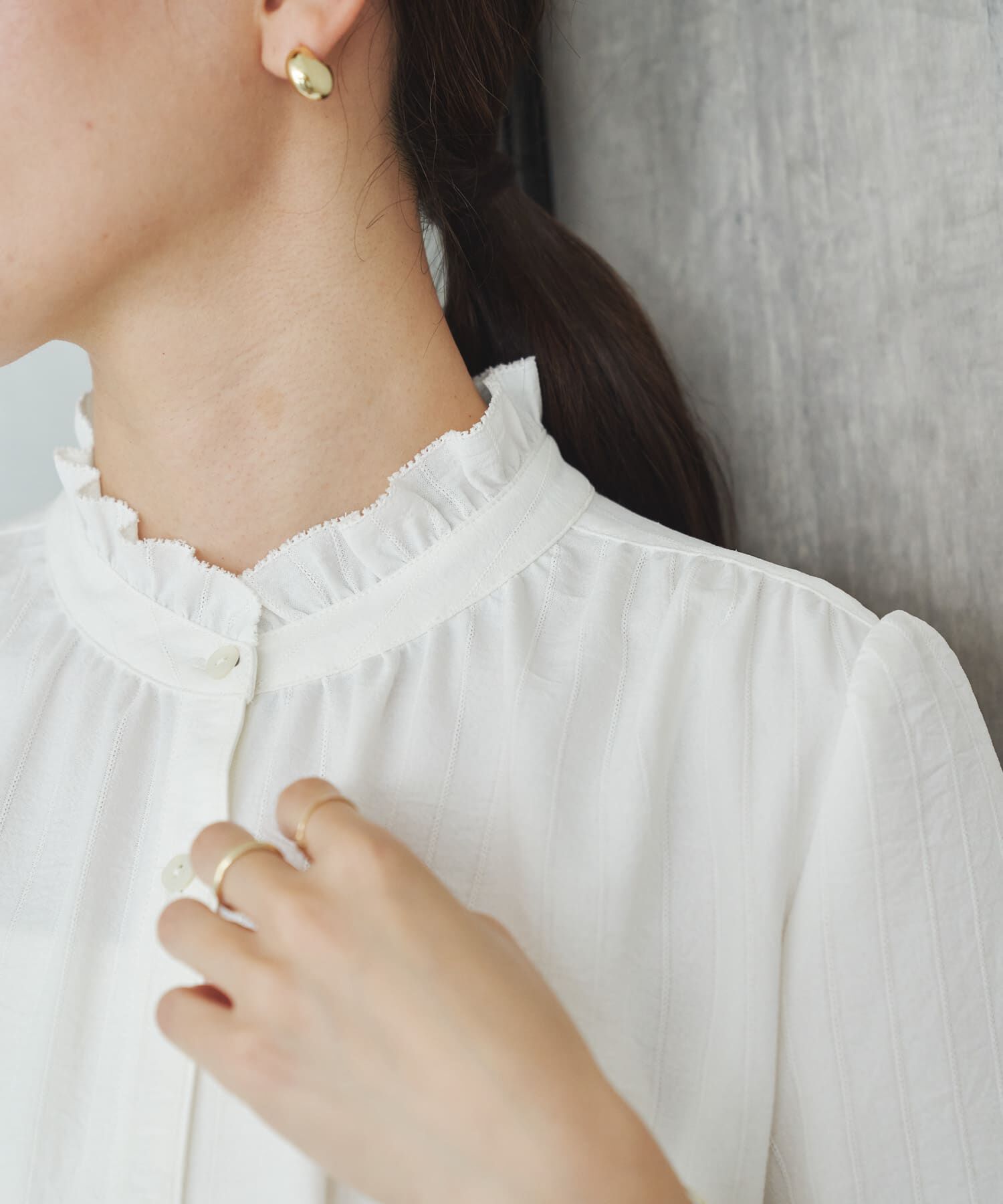 URBAN RESEARCH「ドビーストライプフリルブラウス」|シャツ・ブラウス|