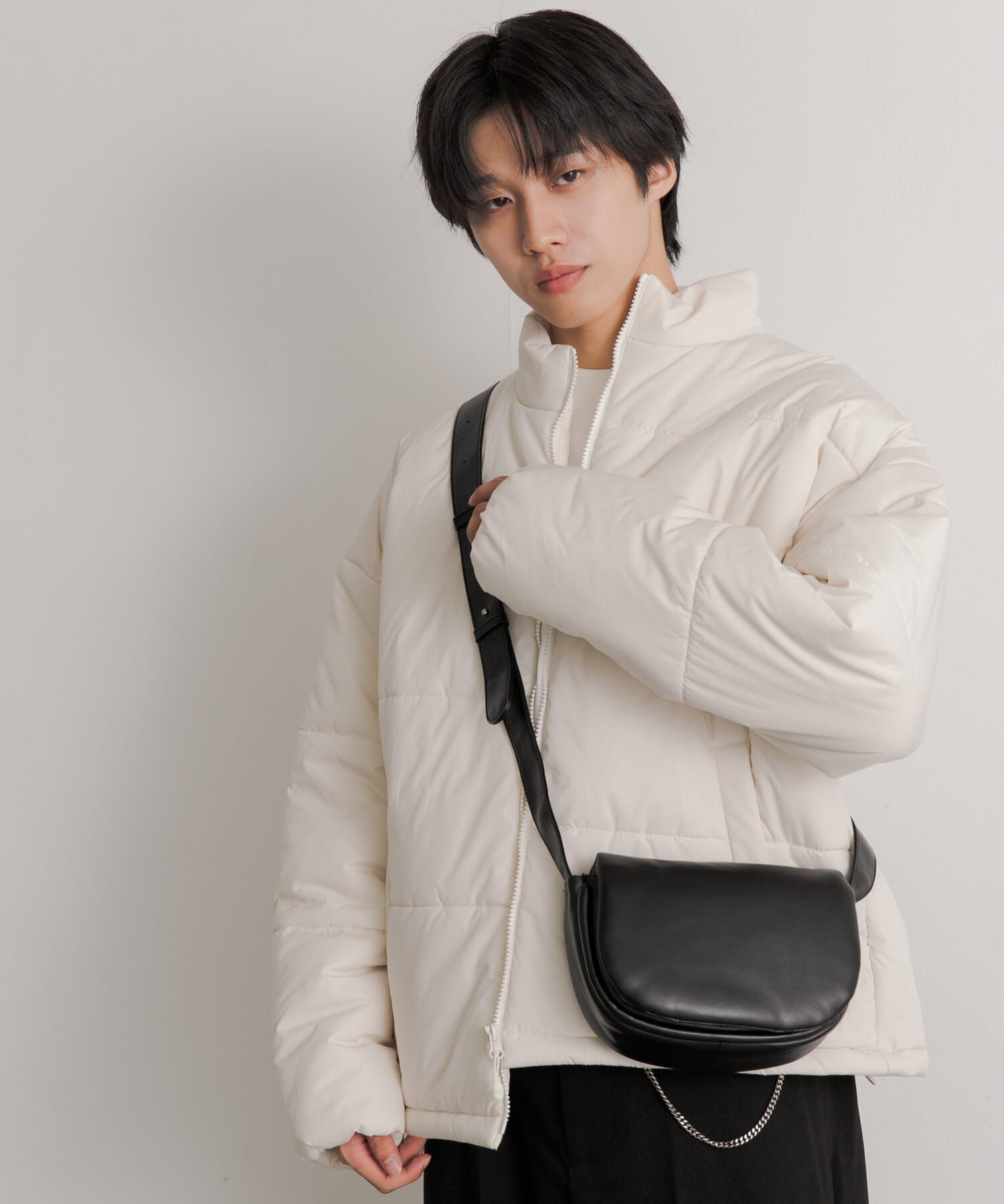 SENSE OF PLACE by URBAN RESEARCH「フェイクレザーパデットフラップショルダー」|ショルダー・メッセンジャー|