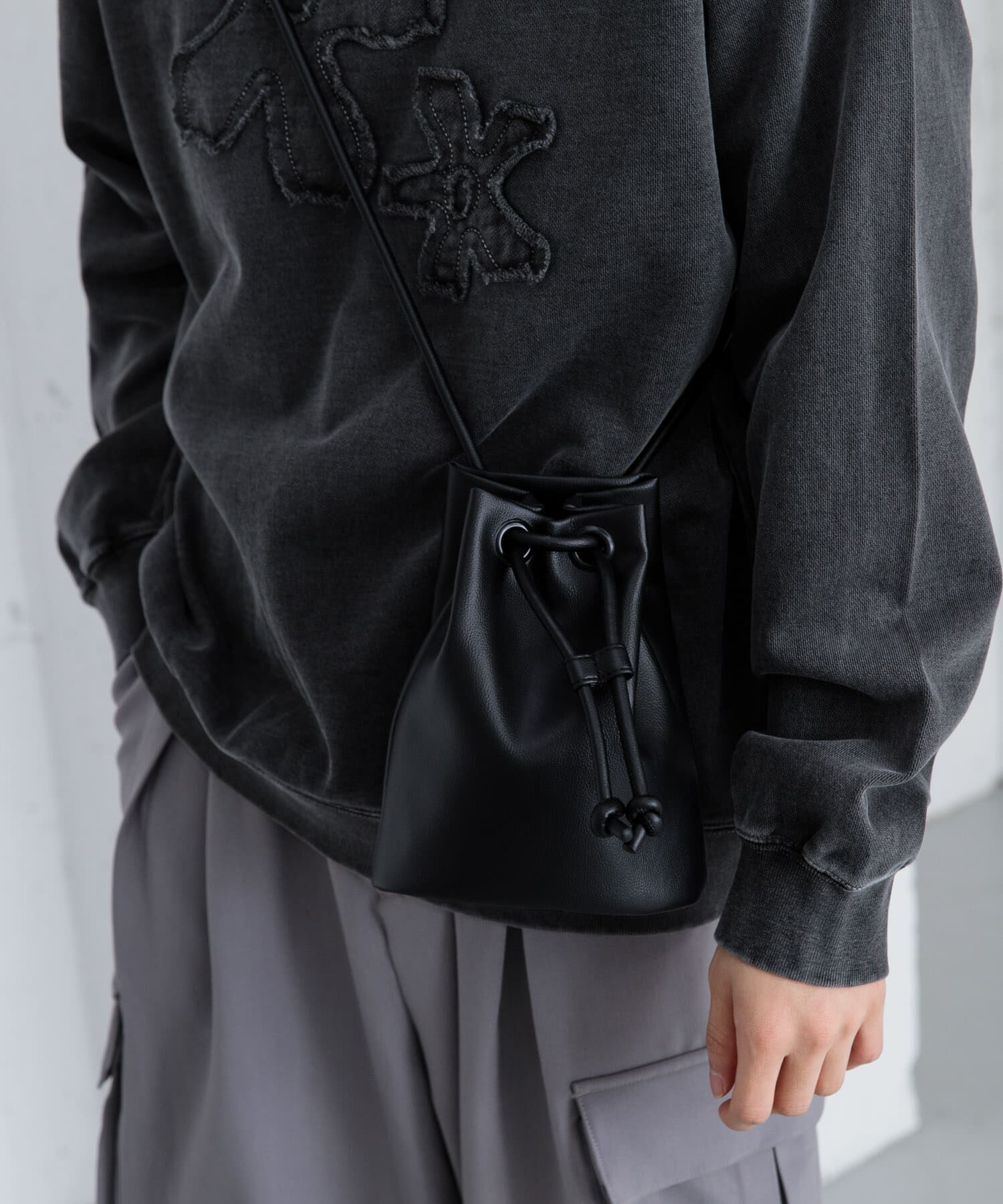 SENSE OF PLACE by URBAN RESEARCH「フェイクレザー2WAYキンチャクバッグ」|ショルダー・メッセンジャー|