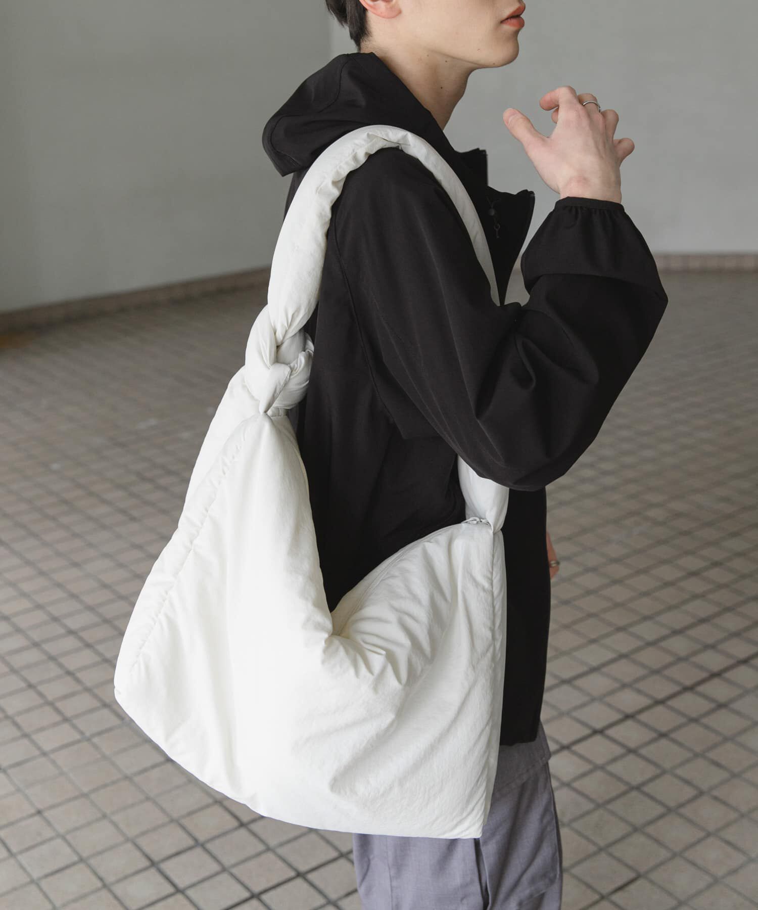 SENSE OF PLACE by URBAN RESEARCH「ナイロンパデットビックショルダー」|ショルダー・メッセンジャー|