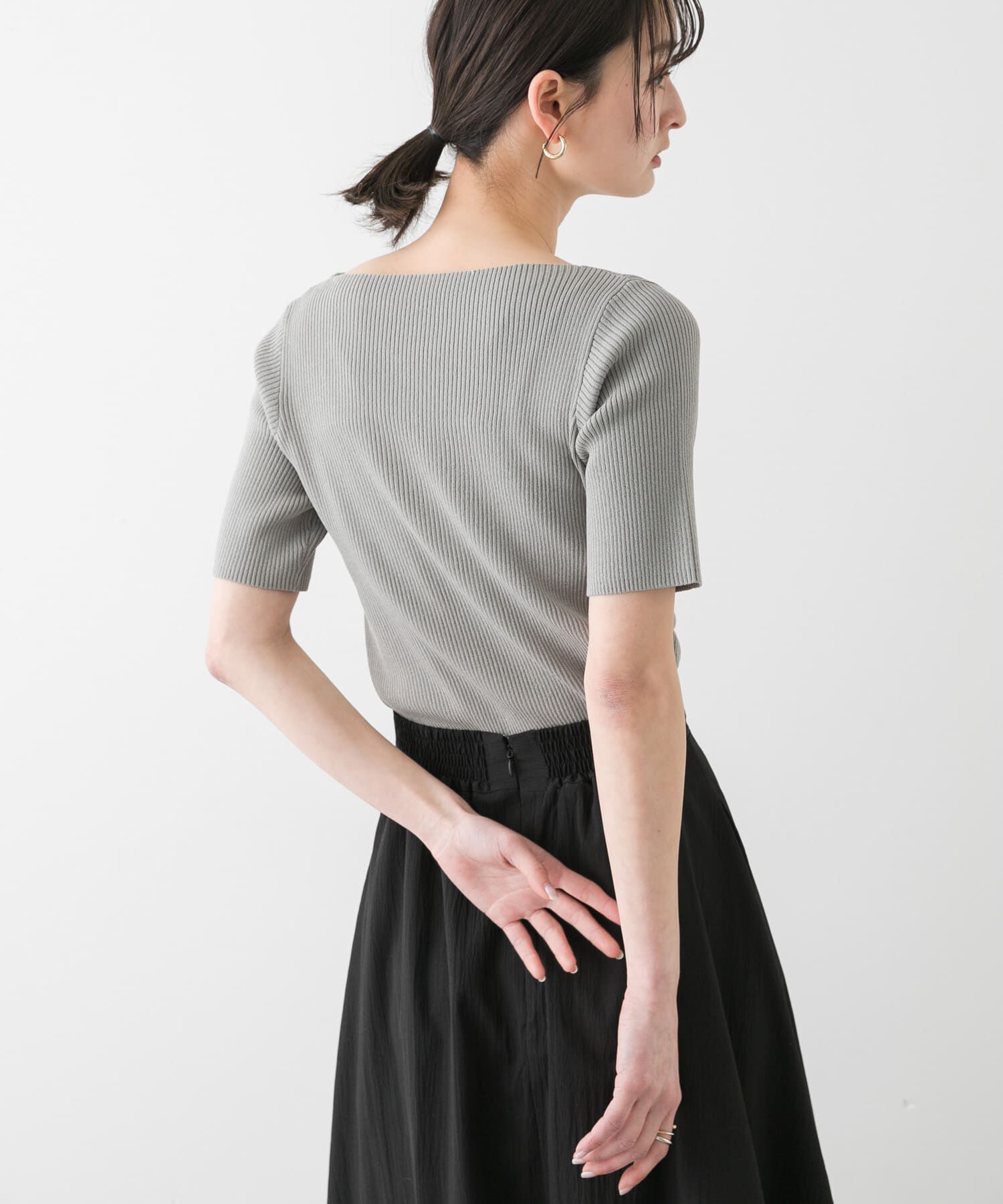 SENSE OF PLACE by URBAN RESEARCH「『一部WEB限定カラー』アシメネックハーフスリーブセーター」|ニット・セーター|