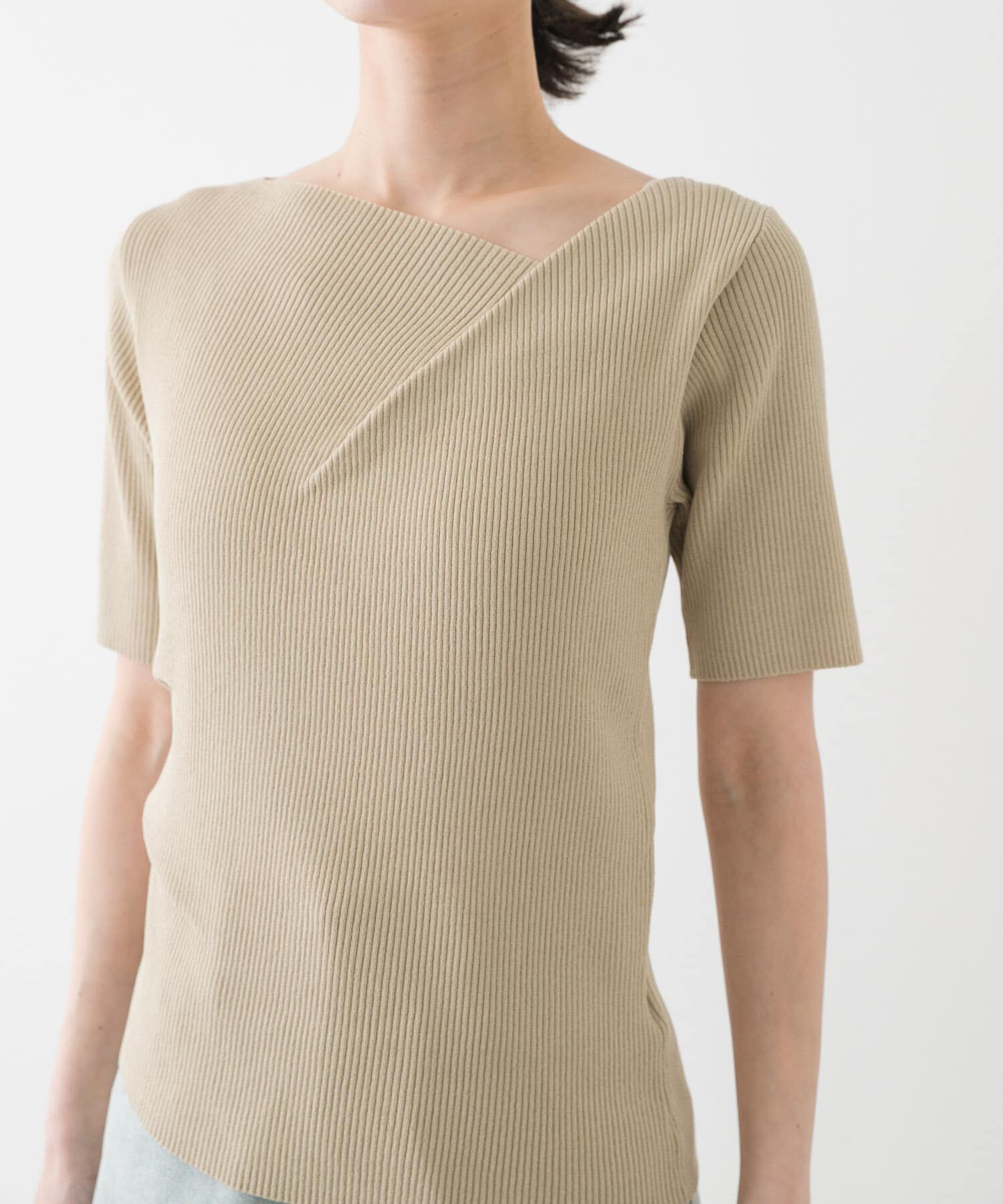 SENSE OF PLACE by URBAN RESEARCH「『一部WEB限定カラー』アシメネックハーフスリーブセーター」|ニット・セーター|