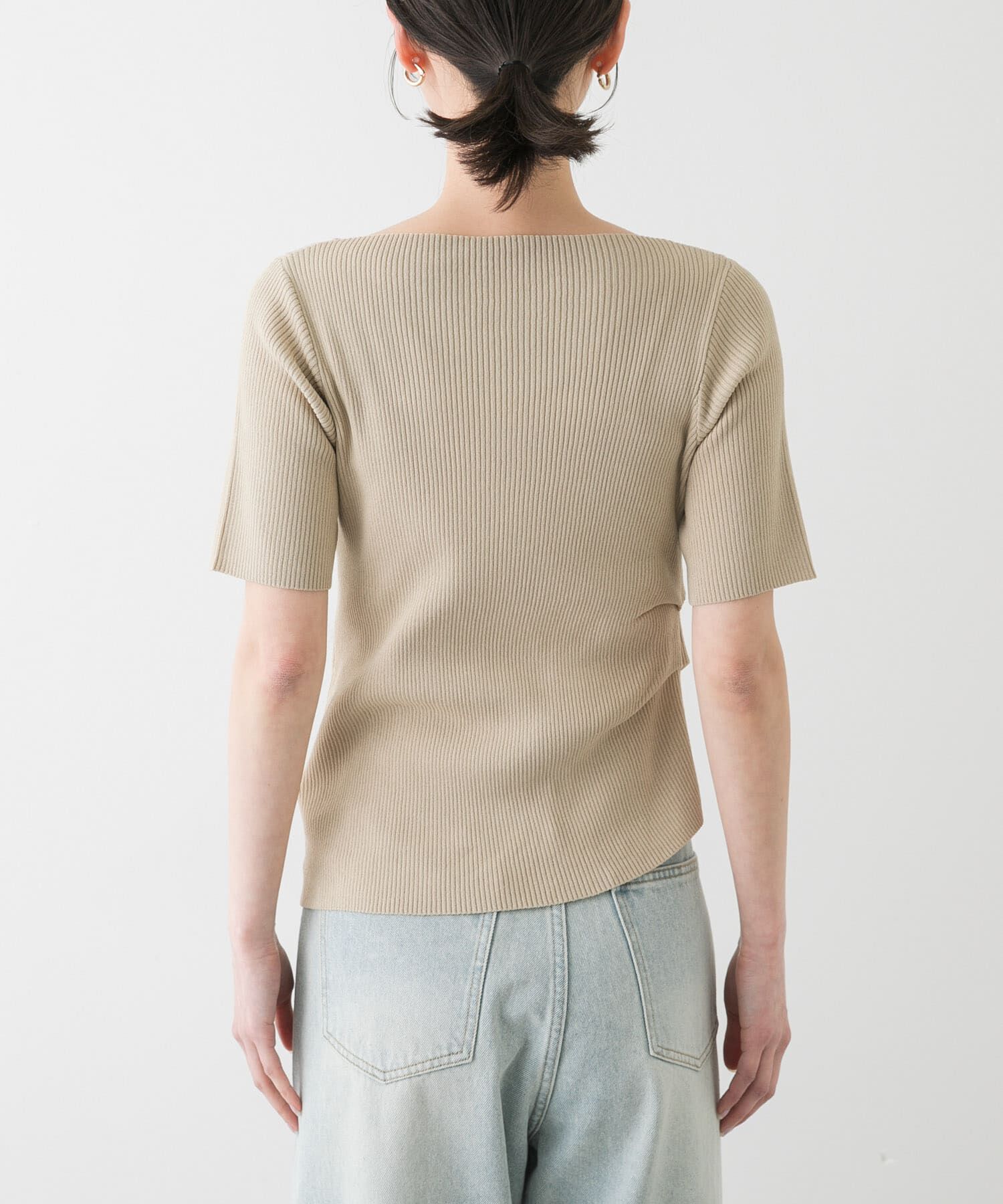 SENSE OF PLACE by URBAN RESEARCH「『一部WEB限定カラー』アシメネックハーフスリーブセーター」|ニット・セーター|