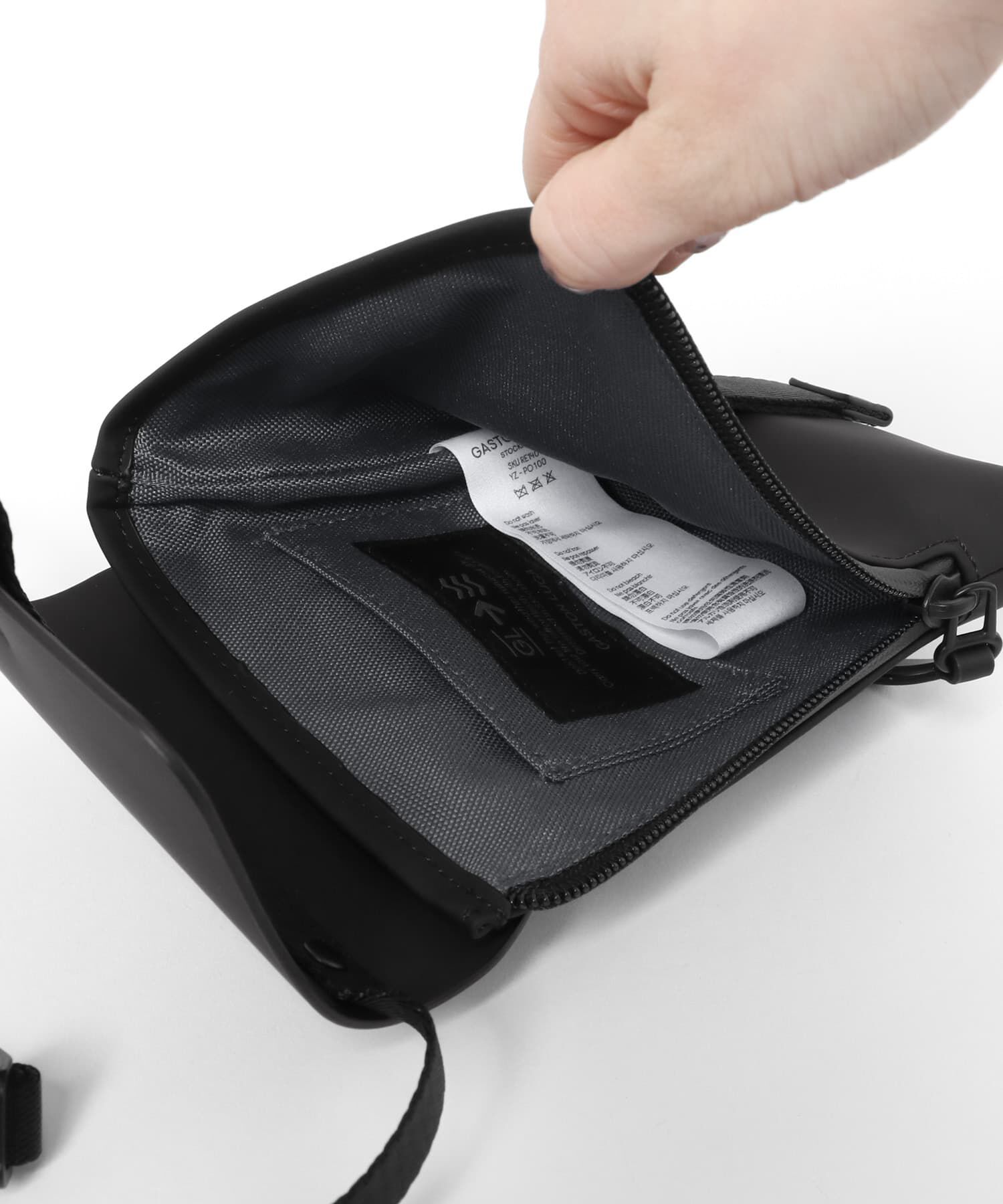 SENSE OF PLACE by URBAN RESEARCH「GASTON LUGA　Splash Mini Crossbody」|ショルダー・メッセンジャー|