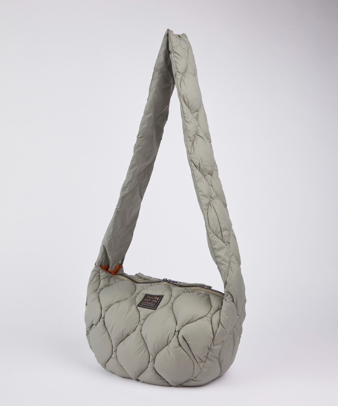 DAY by DAY it&rsquo;s international「ﾐﾘﾀﾘｰ ﾊﾞﾅﾅｼｮﾙﾀﾞｰ ﾀﾞｳﾝﾊﾞｯｸﾞM-ｿﾌﾄｼｪﾙ 《TA」|ショルダー・メッセンジャー|グリーン