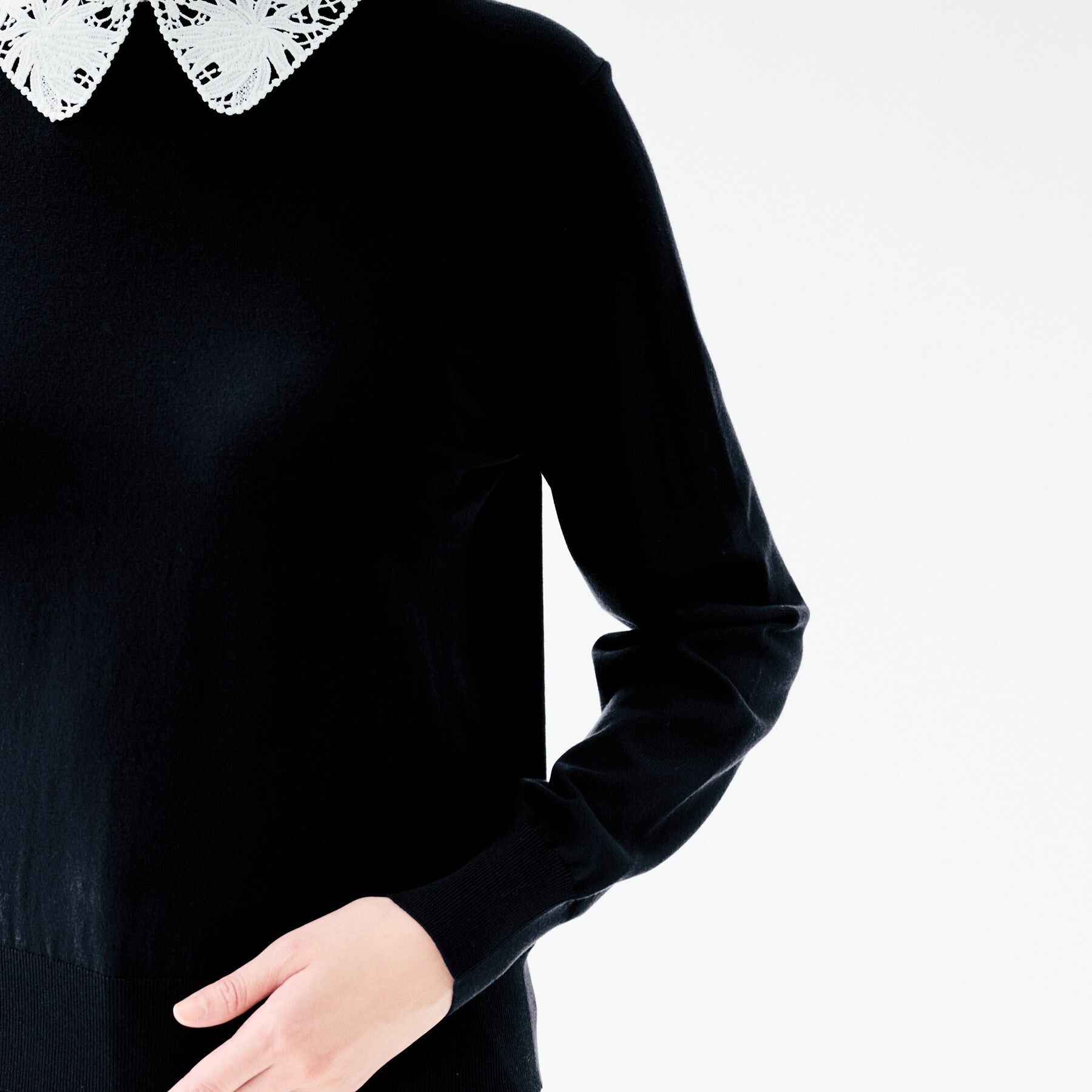 UNTITLED「【洗える/カジュアルフォーマル】2WAYレース襟ニットプルオーバー」|ニット・セーター|