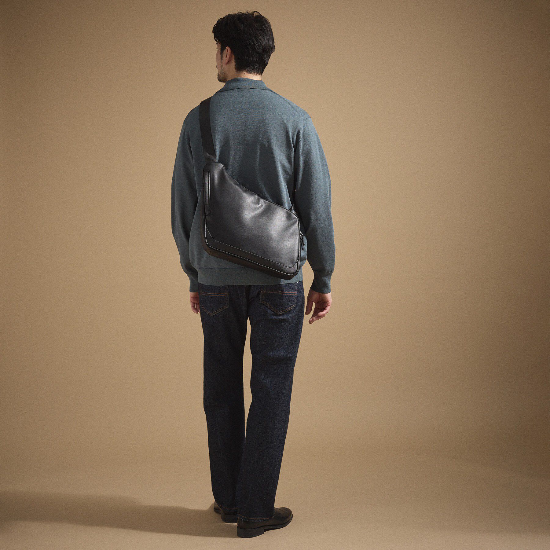 TAKEO KIKUCHI「【ペットボトル、ガジェット収納】エディターズショルダー」|ショルダー・メッセンジャー|