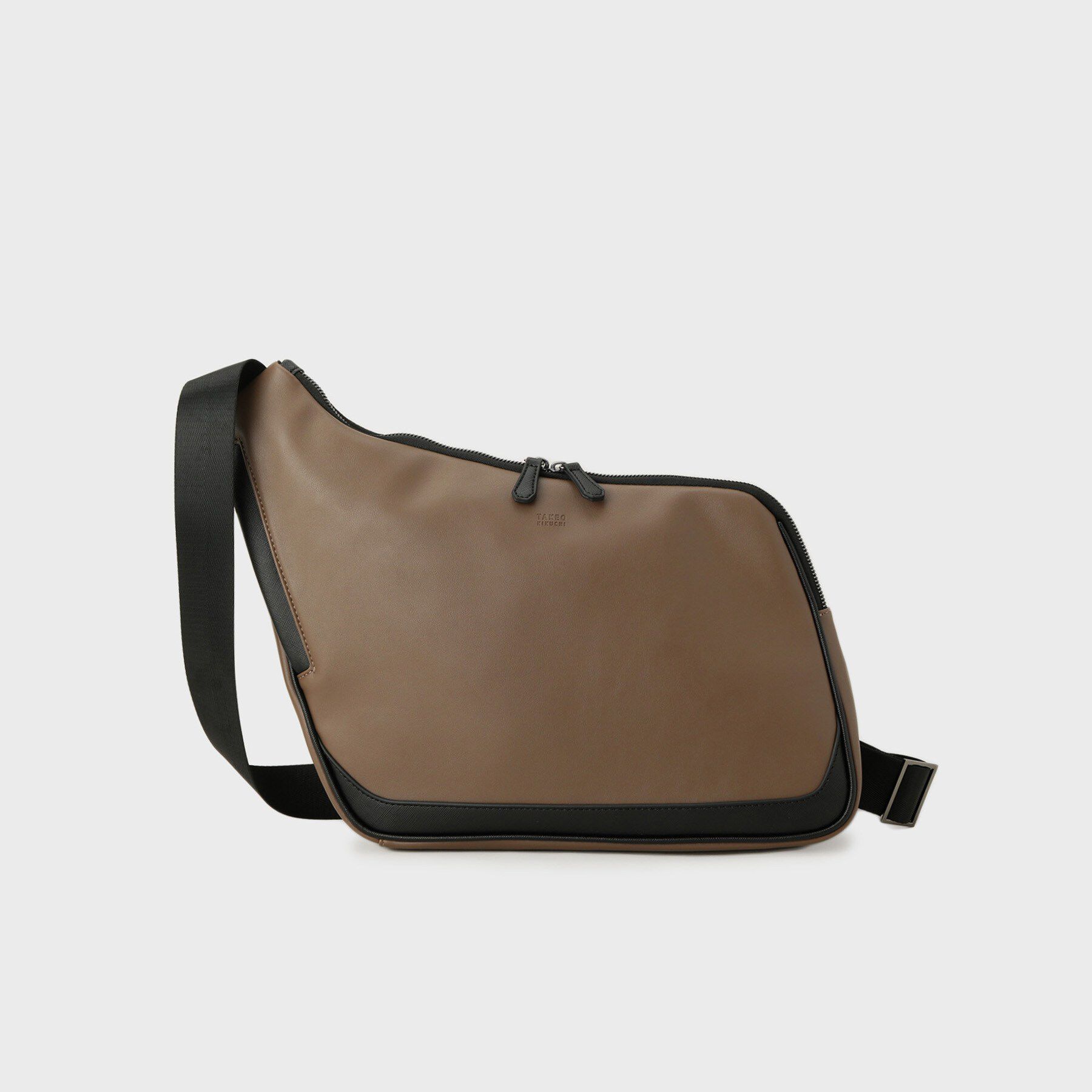 TAKEO KIKUCHI「【ペットボトル、ガジェット収納】エディターズショルダー」|ショルダー・メッセンジャー|