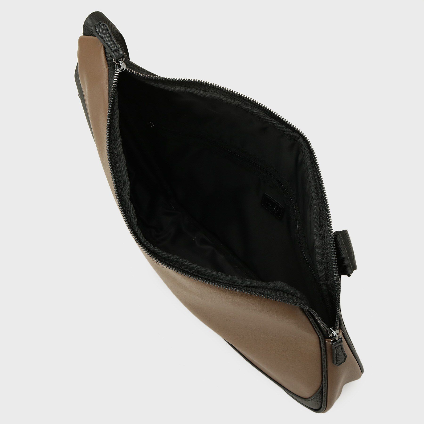 TAKEO KIKUCHI「【ペットボトル、ガジェット収納】エディターズショルダー」|ショルダー・メッセンジャー|