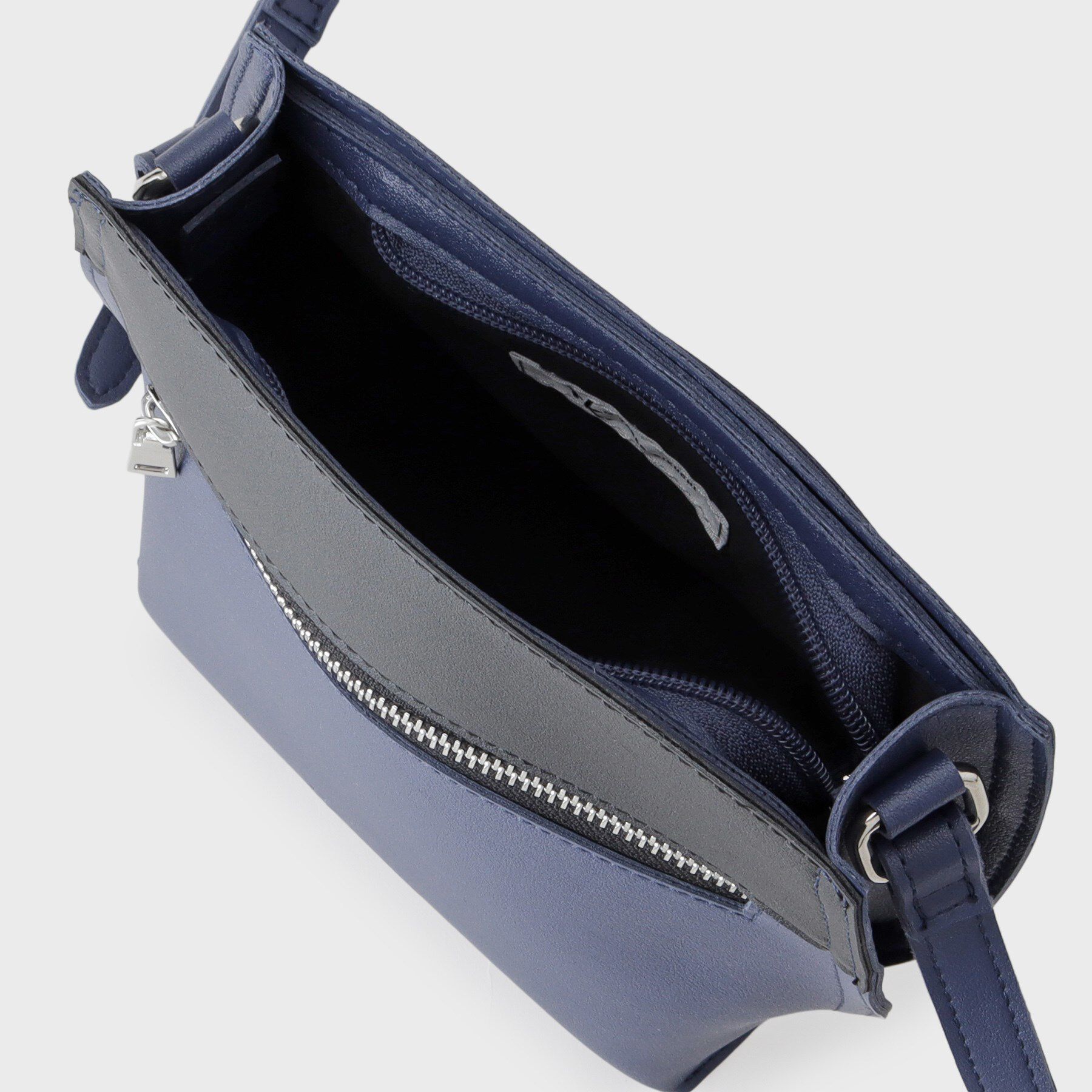 tk.TAKEO KIKUCHI「ラウンドミニショルダー」|ショルダー・メッセンジャー|