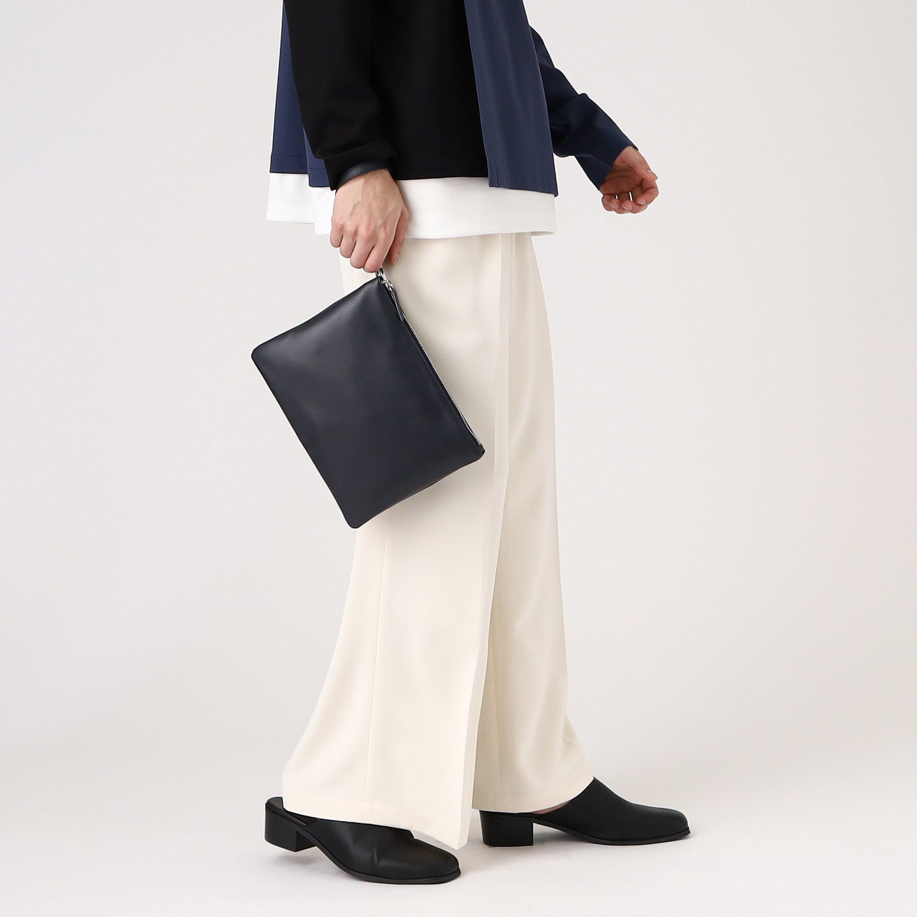 tk.TAKEO KIKUCHI「【WEB限定】レザー2WAYサコッシュバッグ」|ショルダー・メッセンジャー|