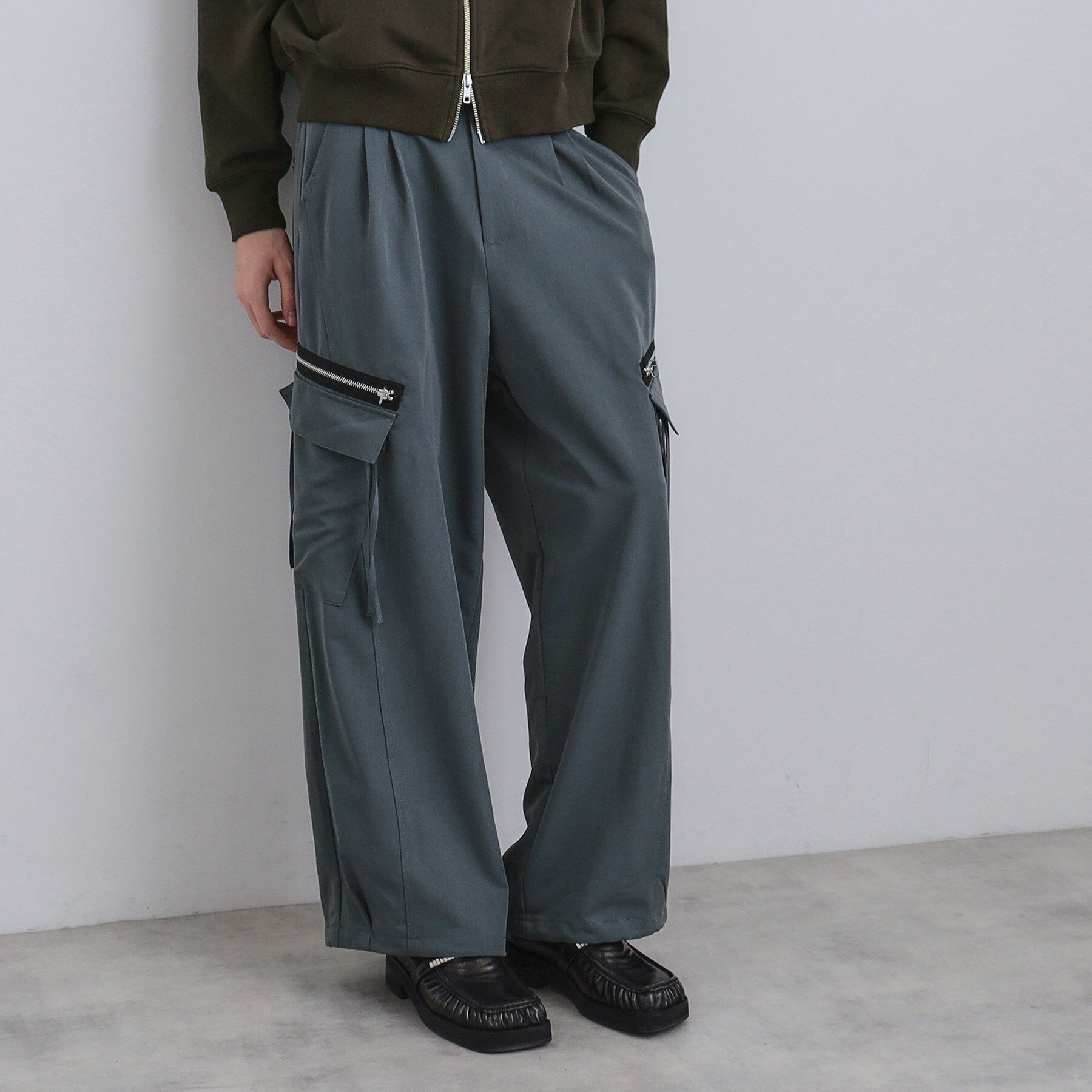 tk.TAKEO KIKUCHI「バレルTRカーゴパンツ」|その他|ブルー(093)