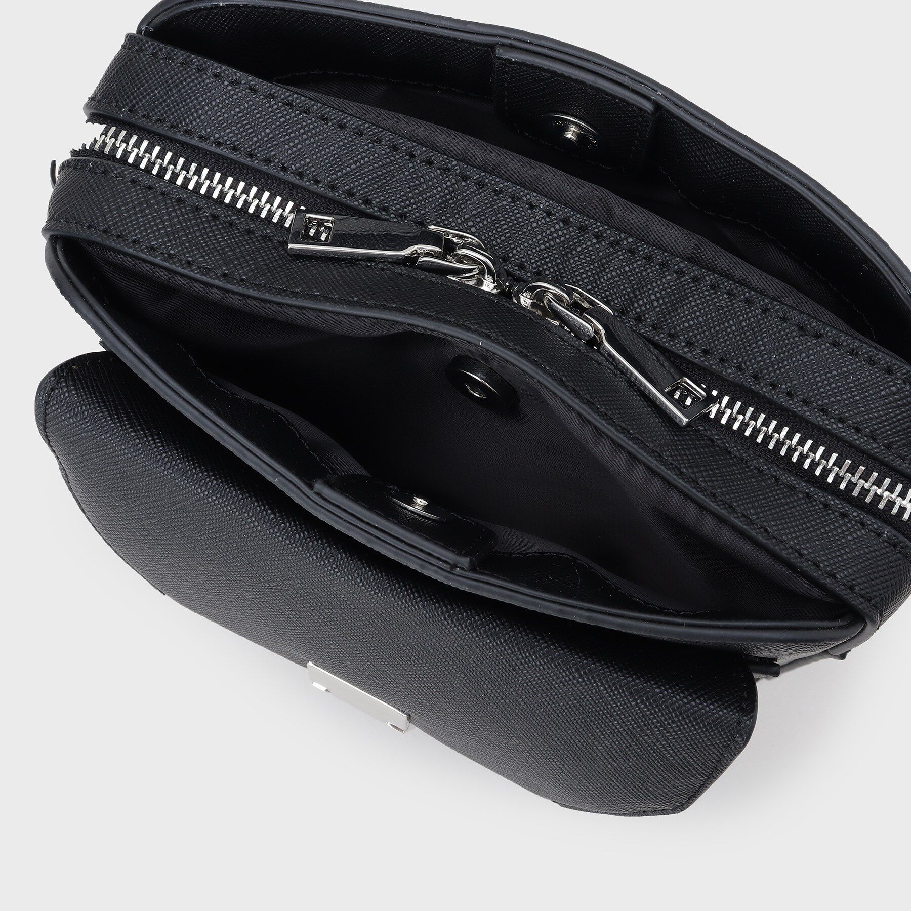 tk.TAKEO KIKUCHI「ポケットアオリショルダー」|ショルダー・メッセンジャー|